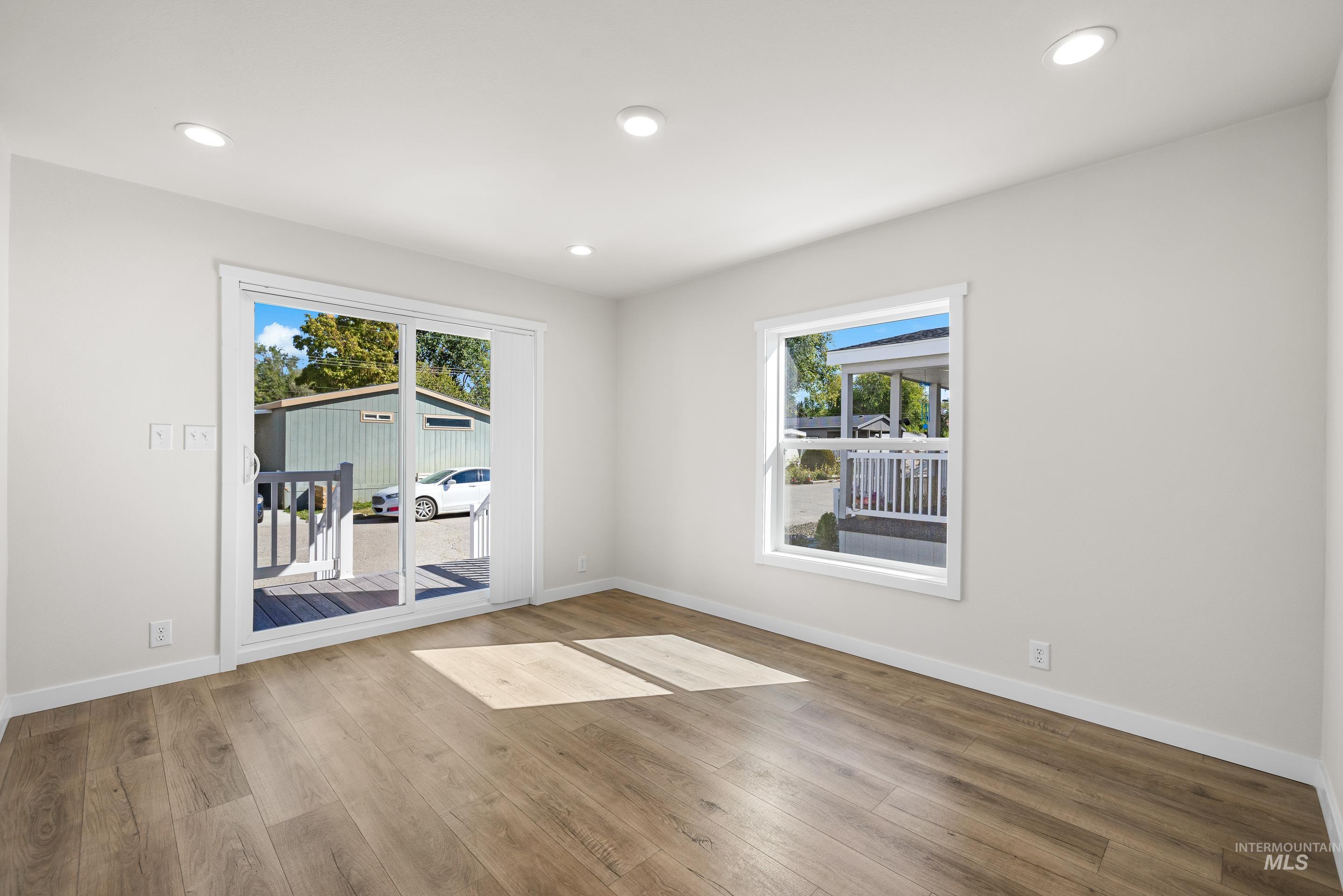 208 E 44th Unit: 22