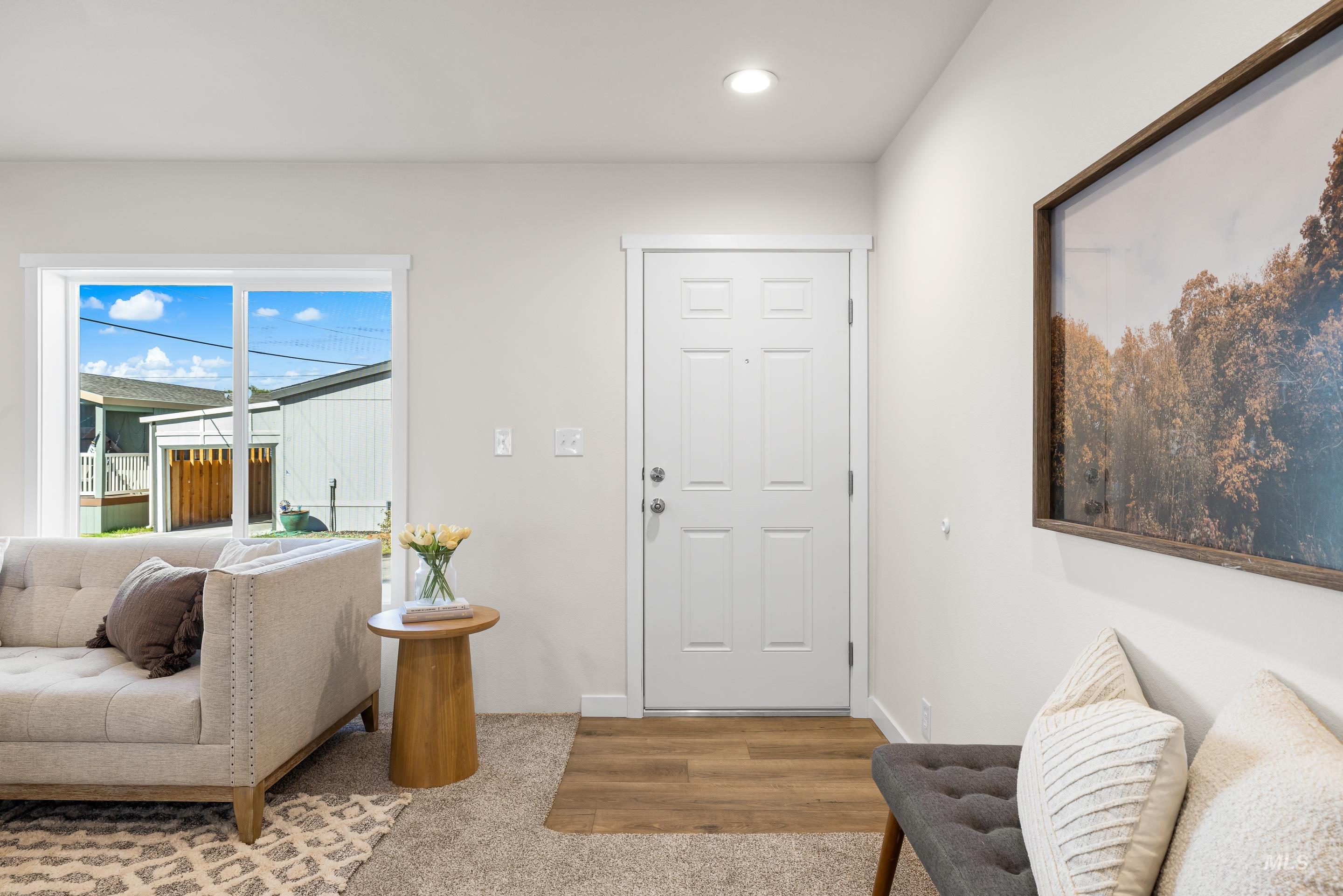 208 E 44th Unit: 22