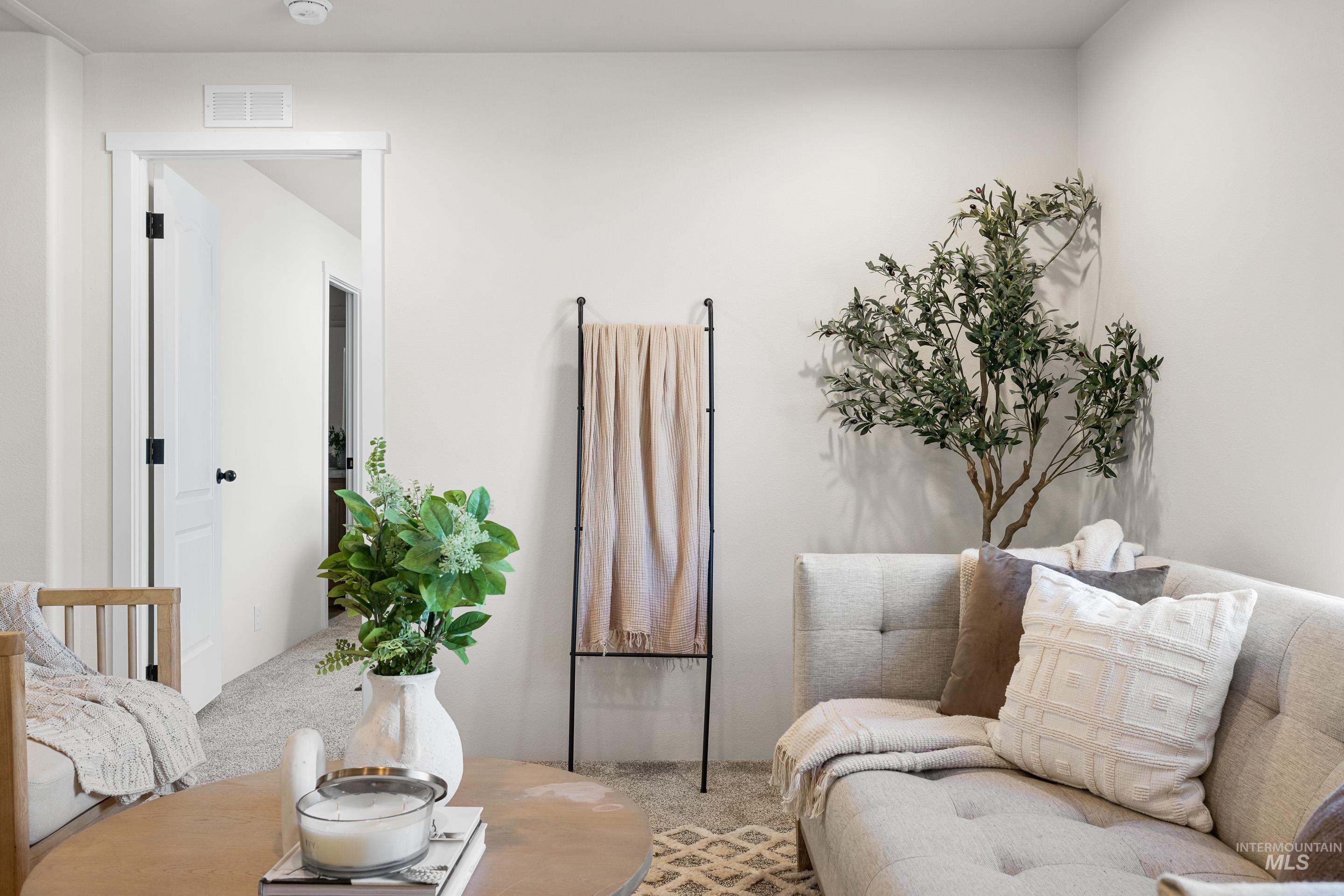 208 E 44th Unit: 22
