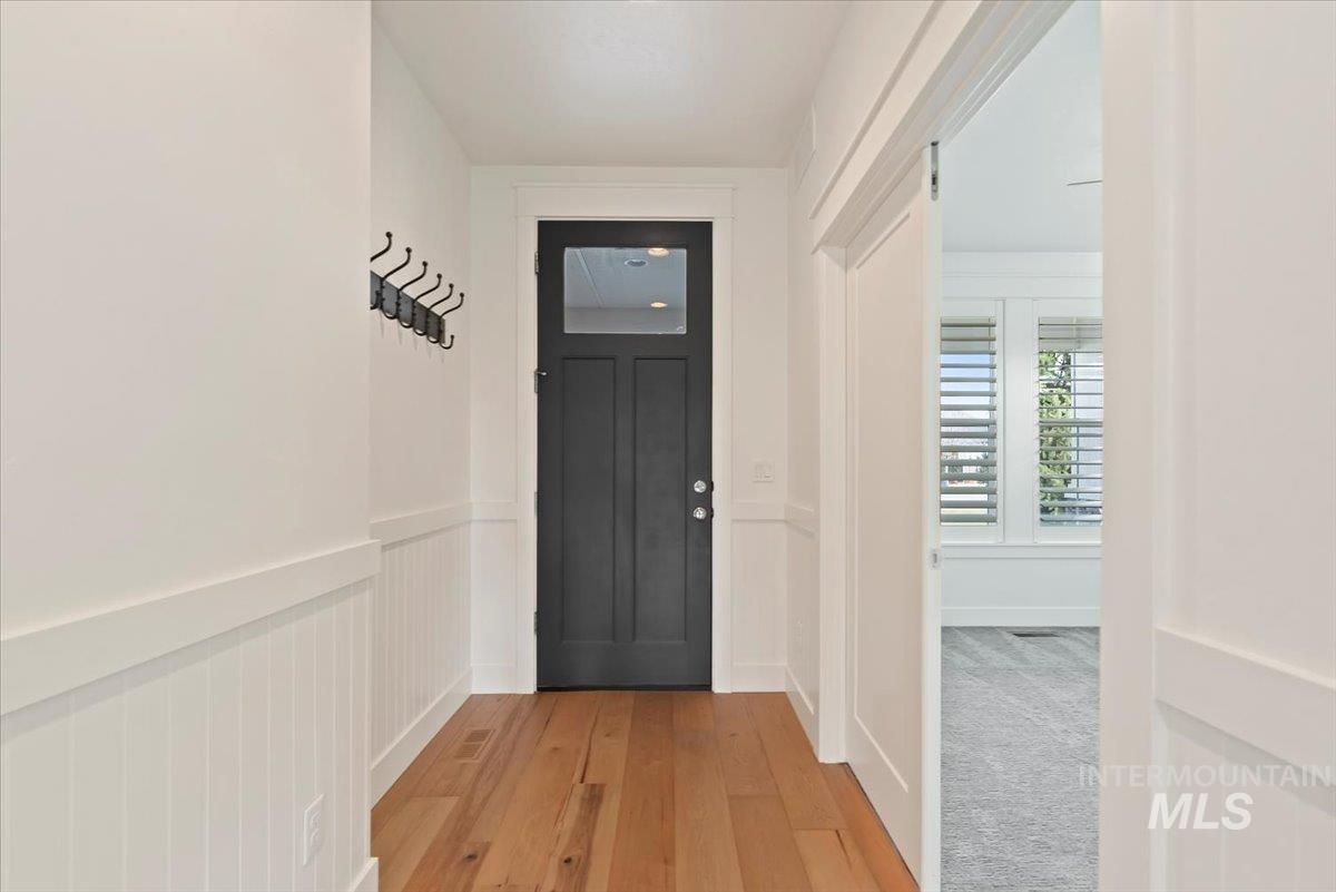 1695 N Black Forest Way