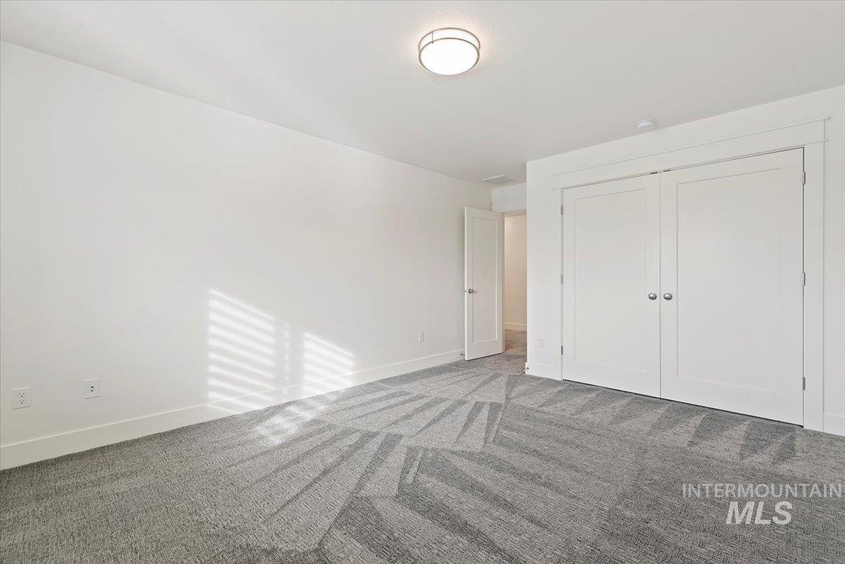 1695 N Black Forest Way