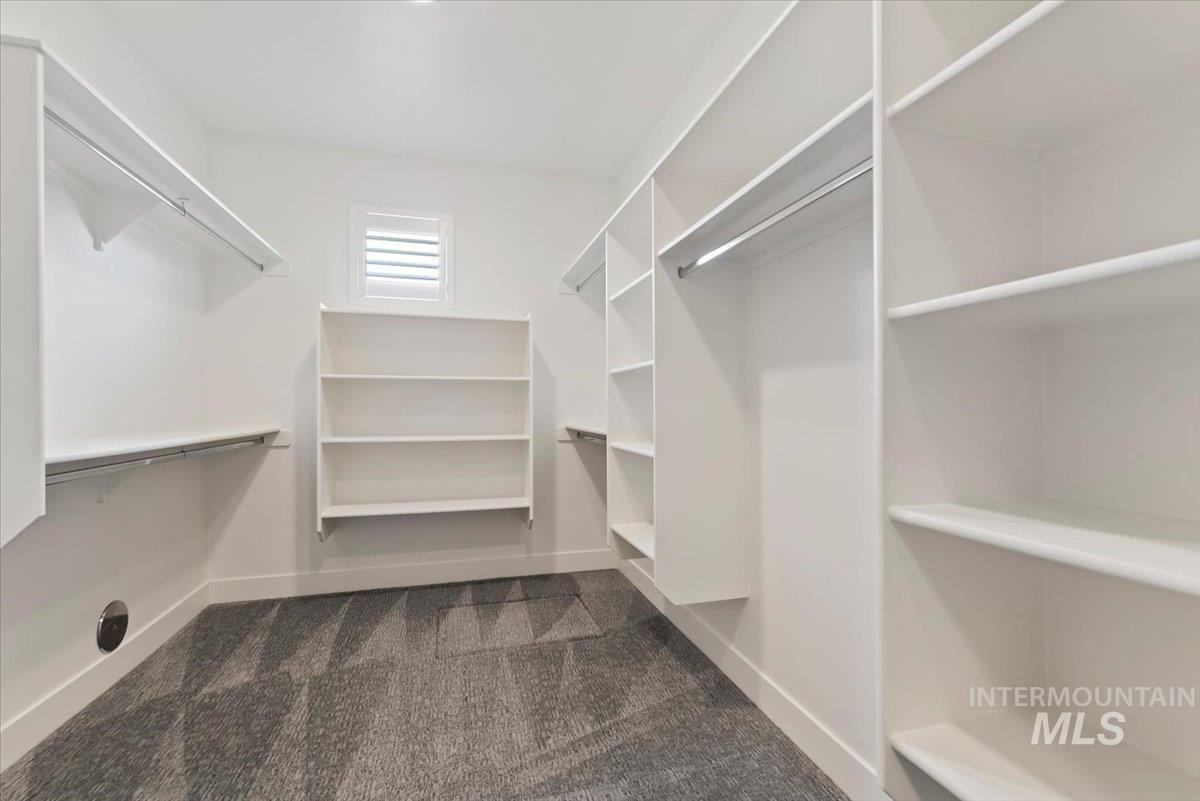 1695 N Black Forest Way