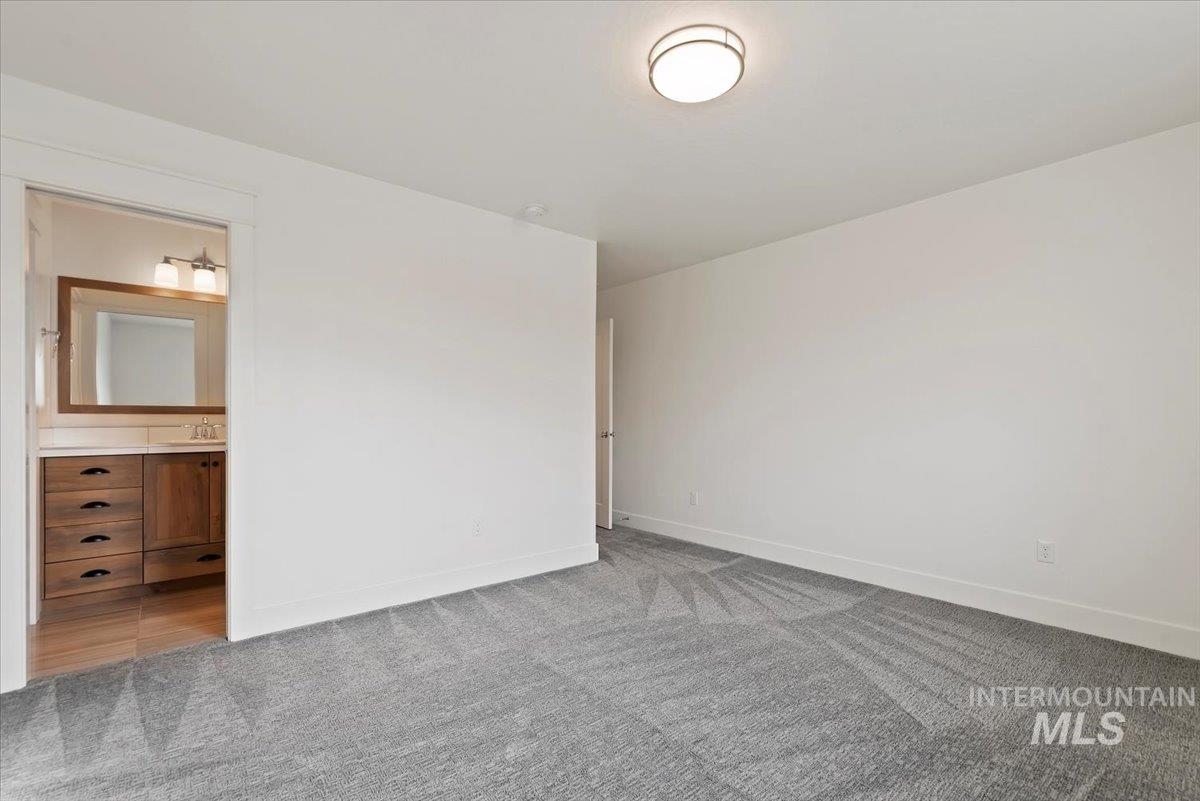 1695 N Black Forest Way