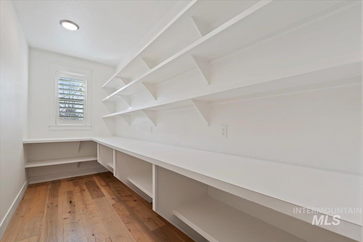 1695 N Black Forest Way