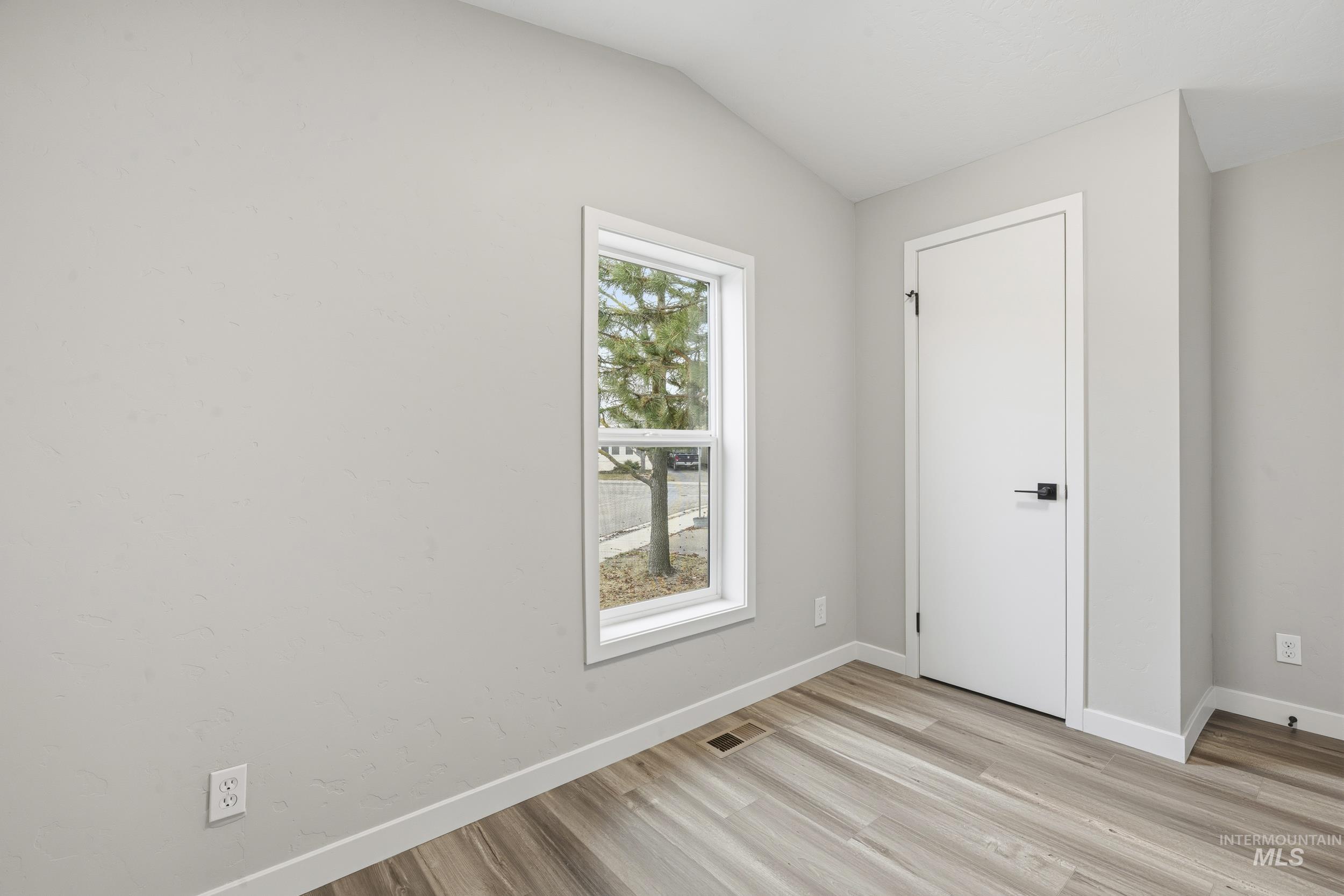 2973 S Elmcrest Lane