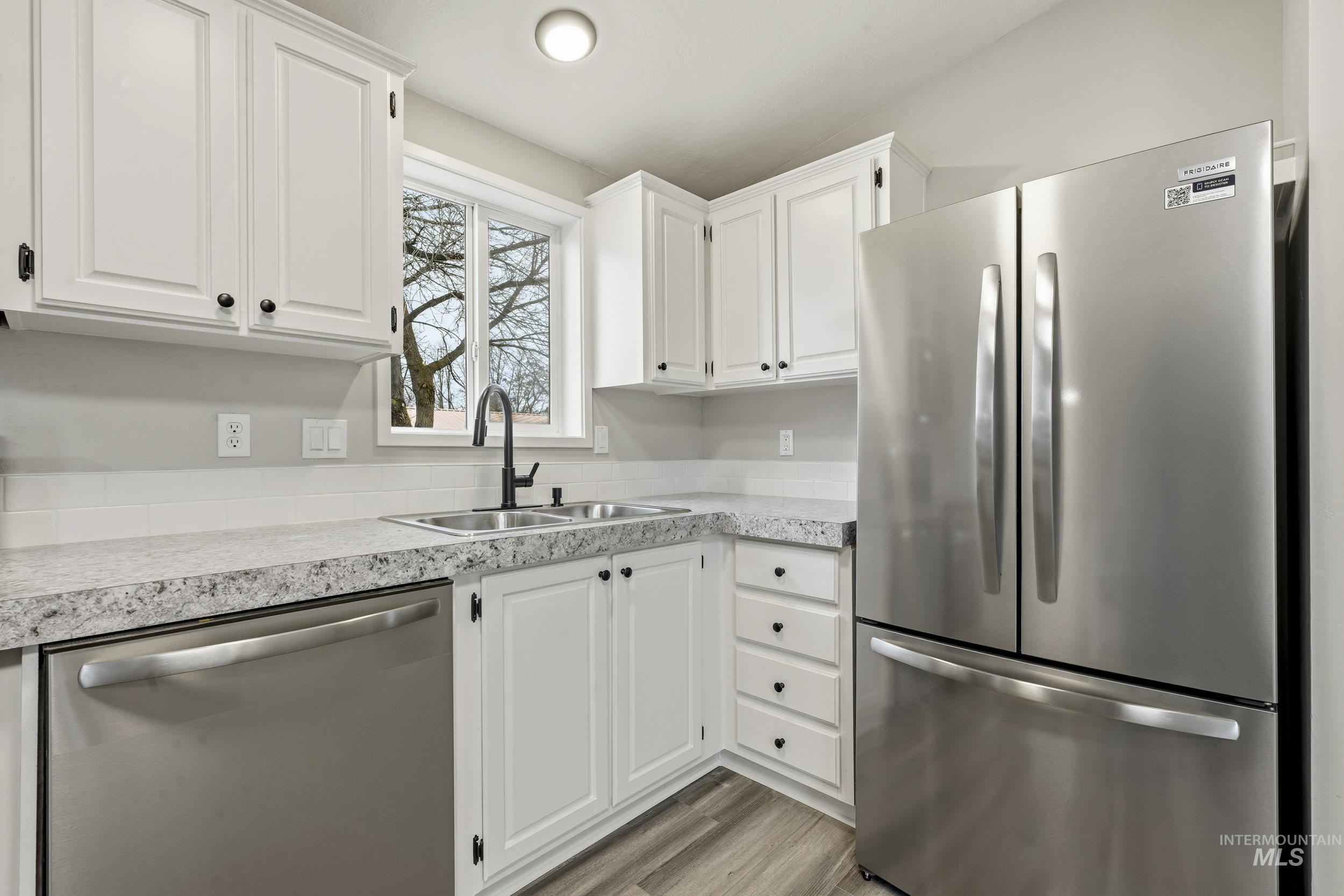 2973 S Elmcrest Lane