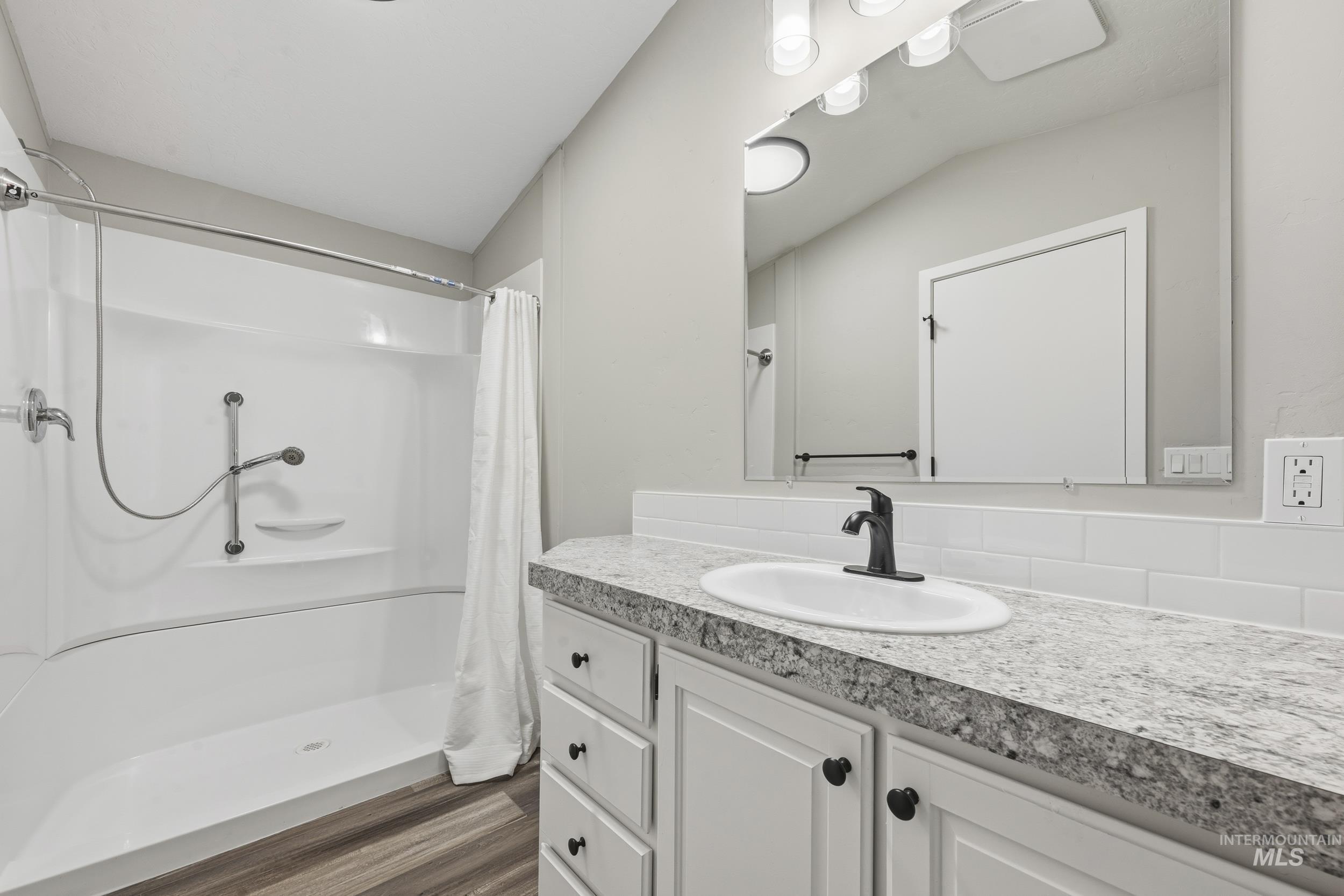 2973 S Elmcrest Lane