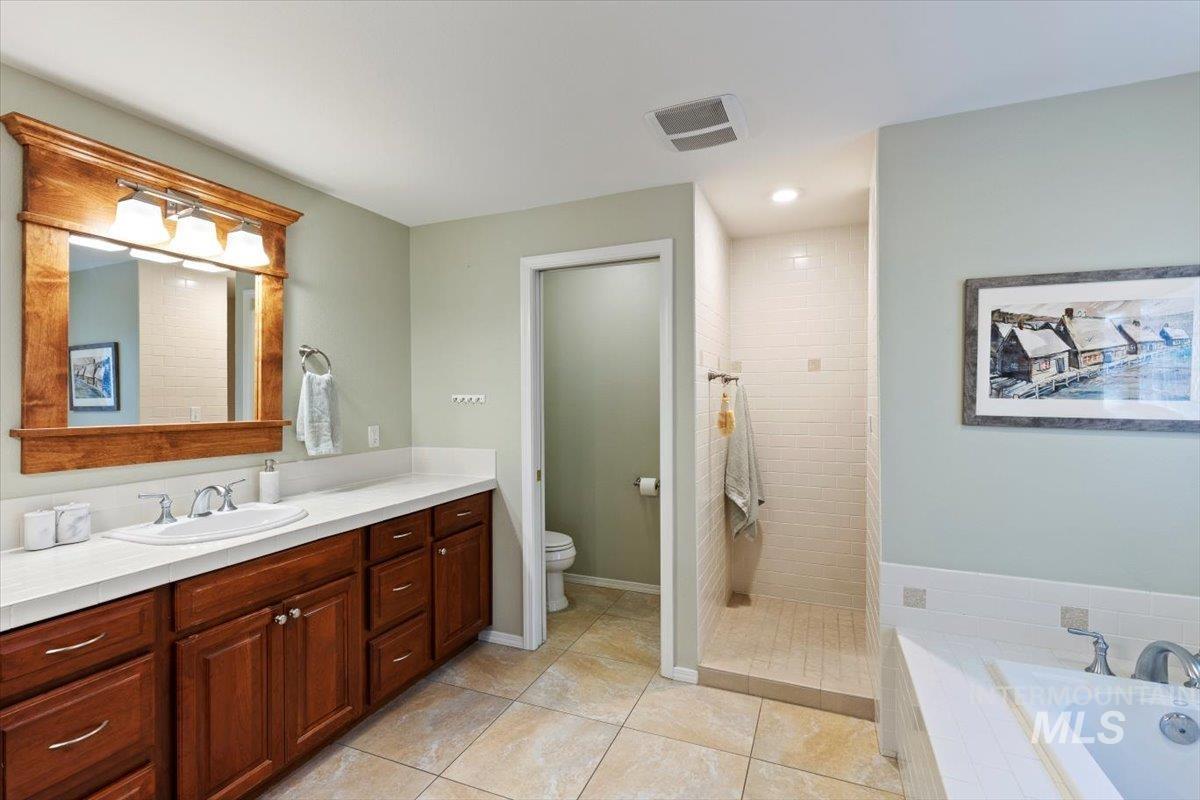 1107 E Hearthstone Dr.