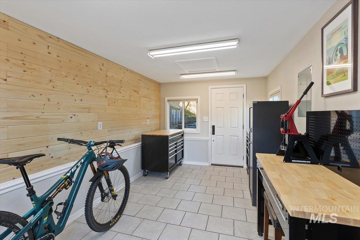 1107 E Hearthstone Dr.