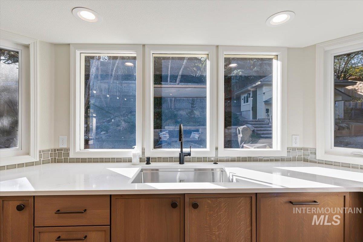 1107 E Hearthstone Dr.