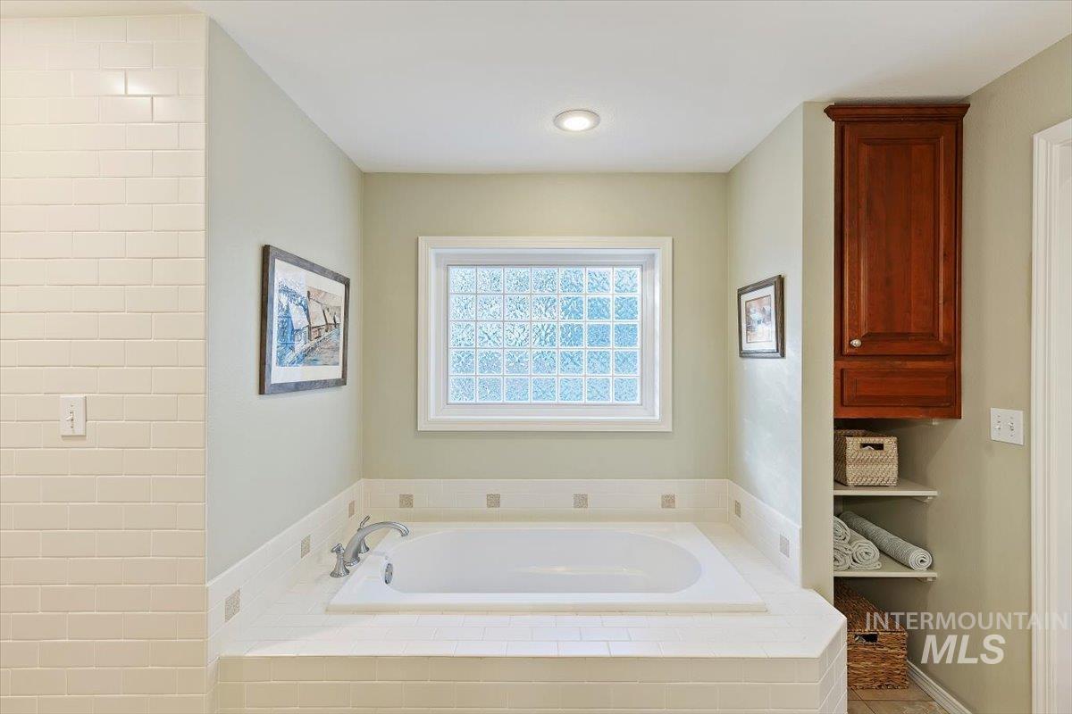 1107 E Hearthstone Dr.