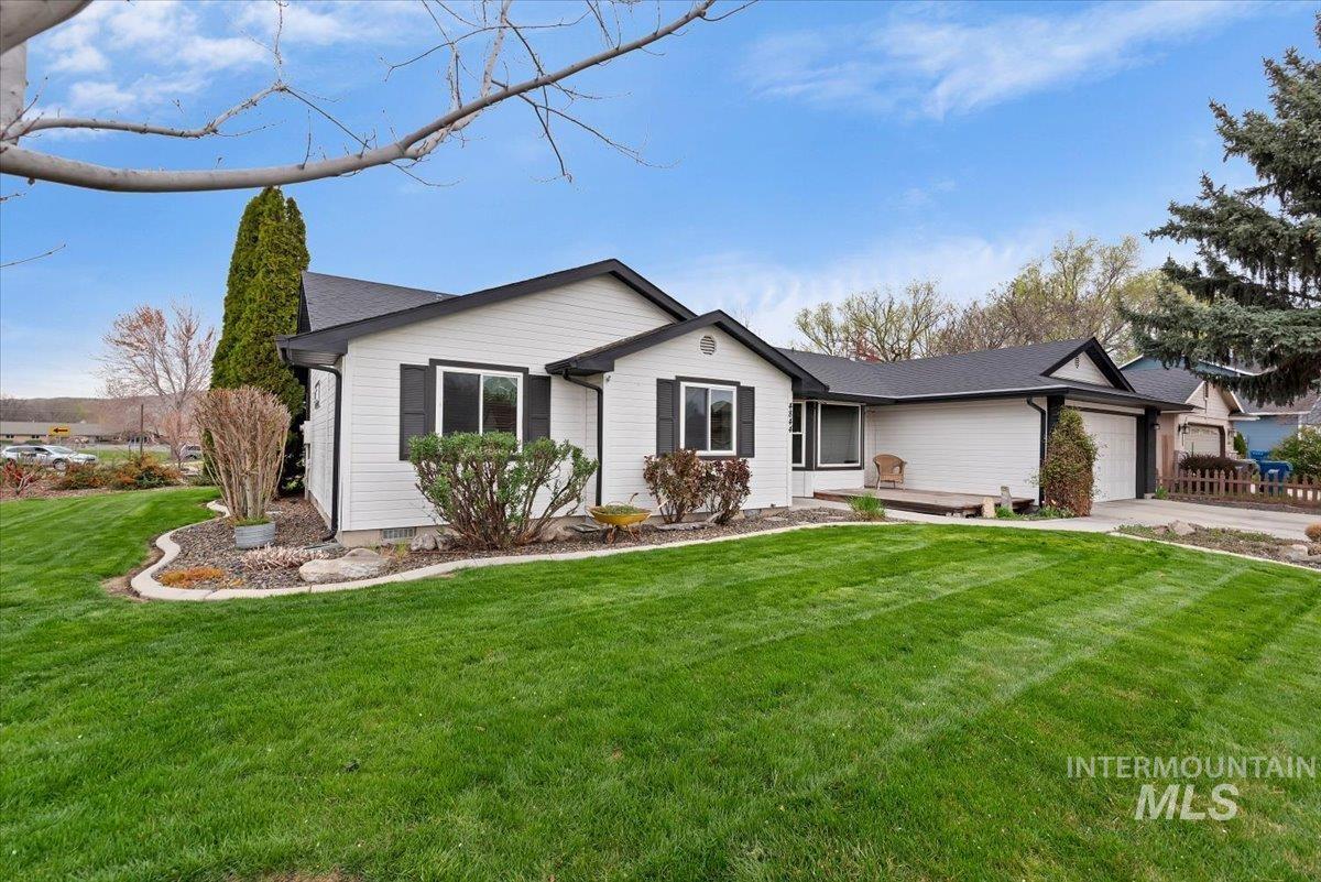 4844 N Johns Landing Way