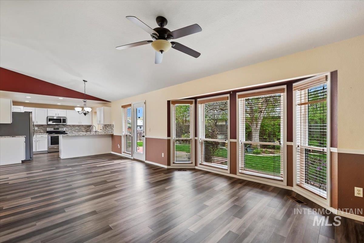 4844 N Johns Landing Way