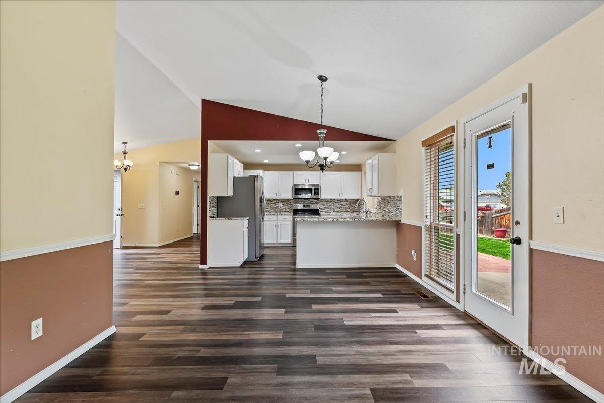 4844 N Johns Landing Way