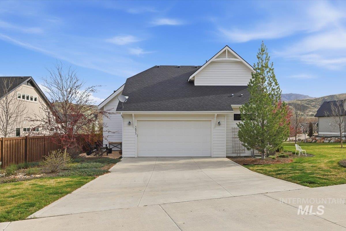 3873 W Hidden Springs Dr