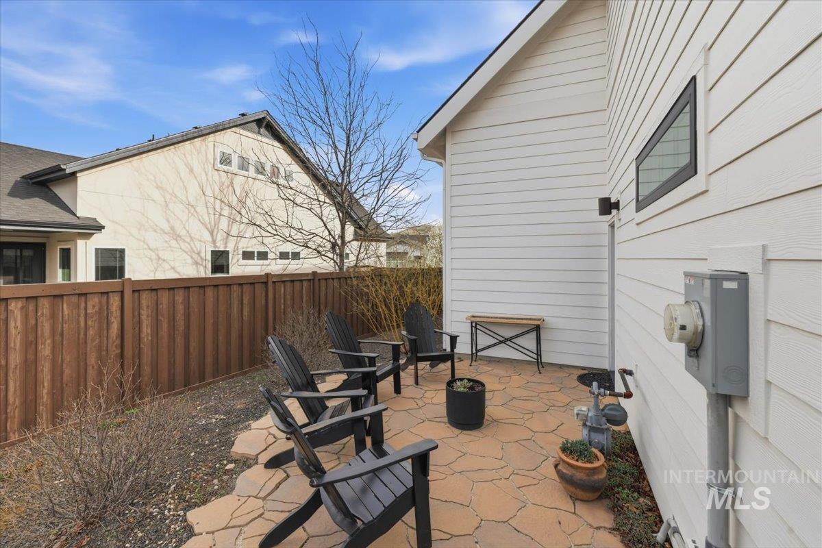 3873 W Hidden Springs Dr