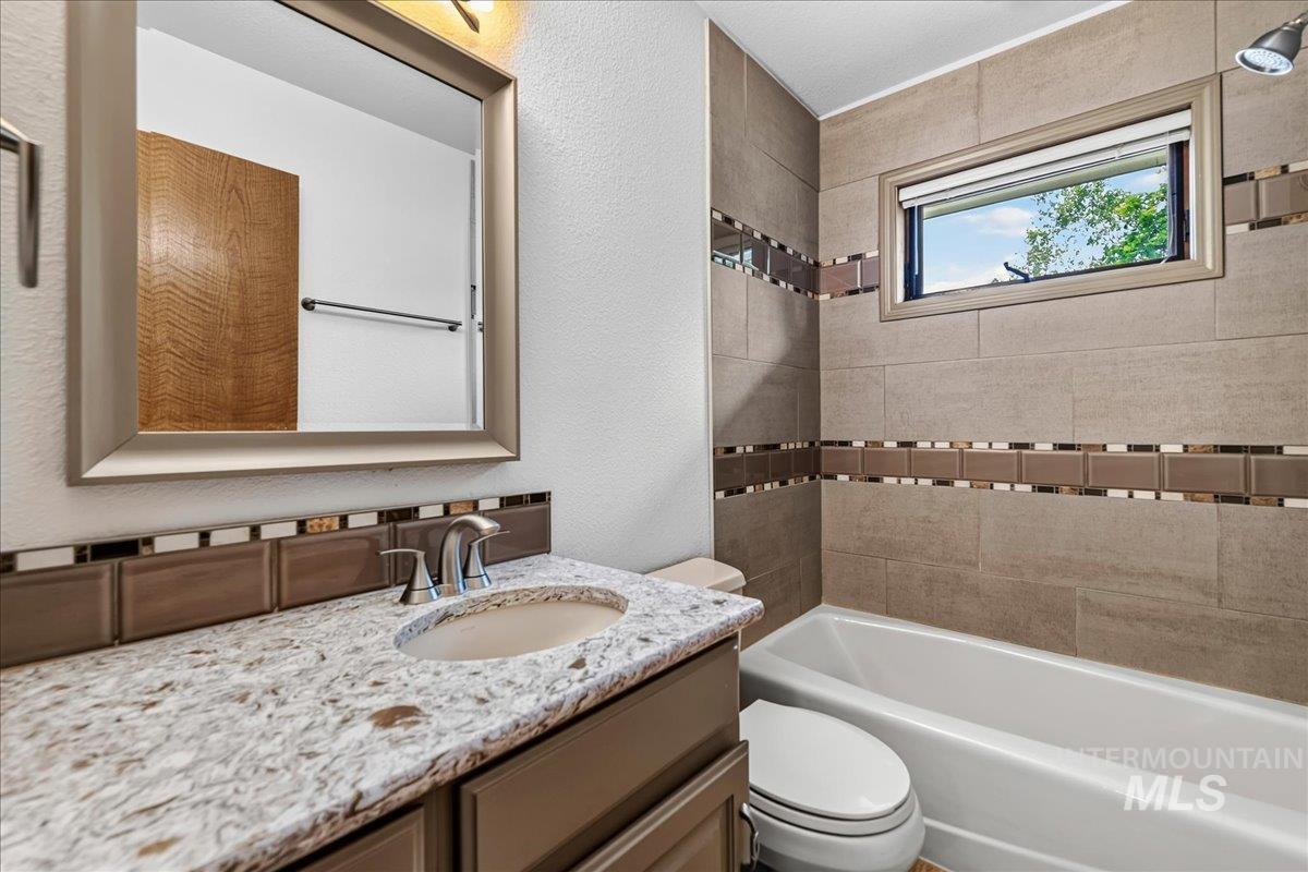 1807 Scorpio Dr.