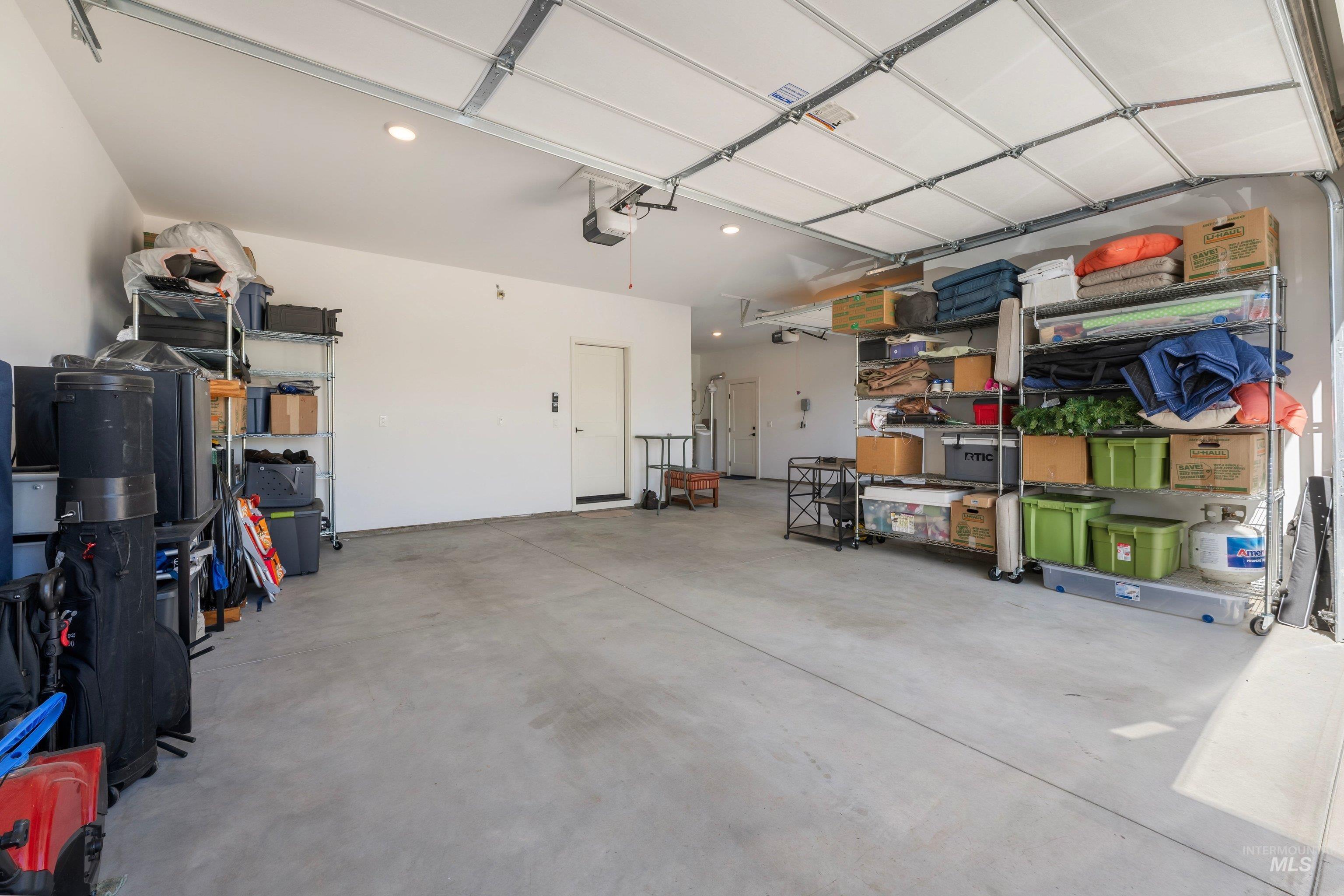 6874 W Los Flores Drive