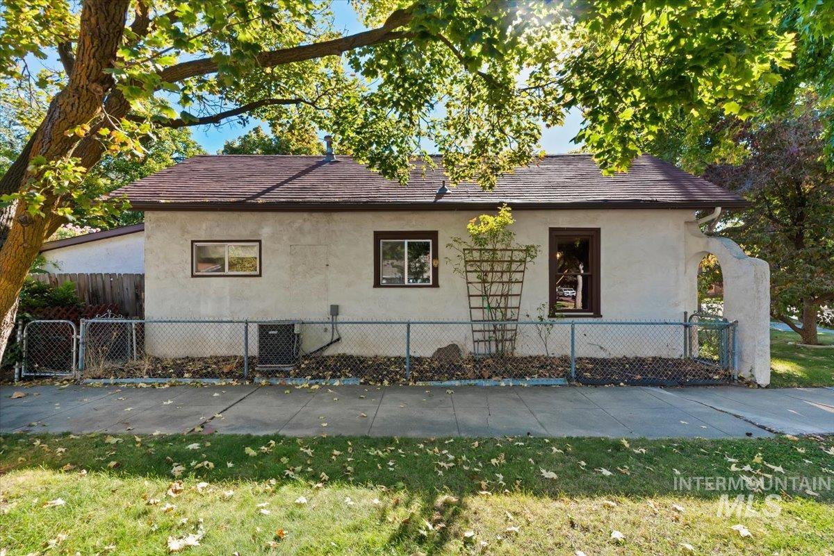1920 N 15th St.