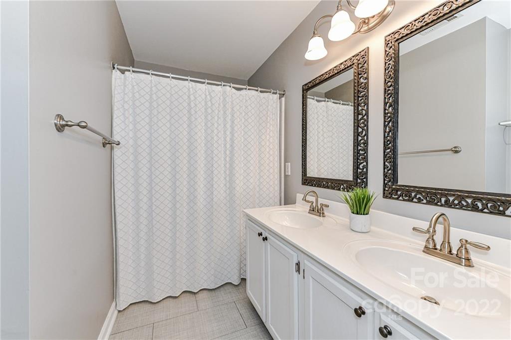 2622 Dilworth Heights Lane