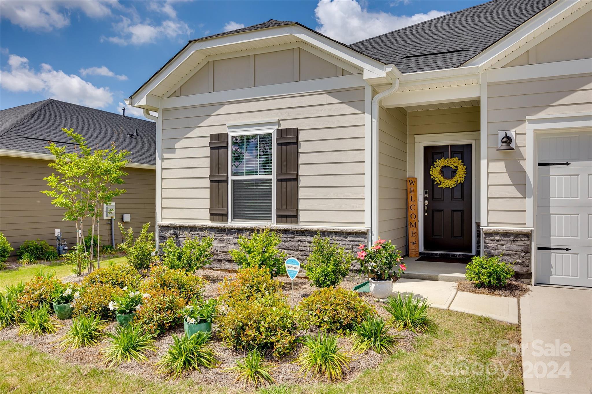 1348 Sweet Pea Street