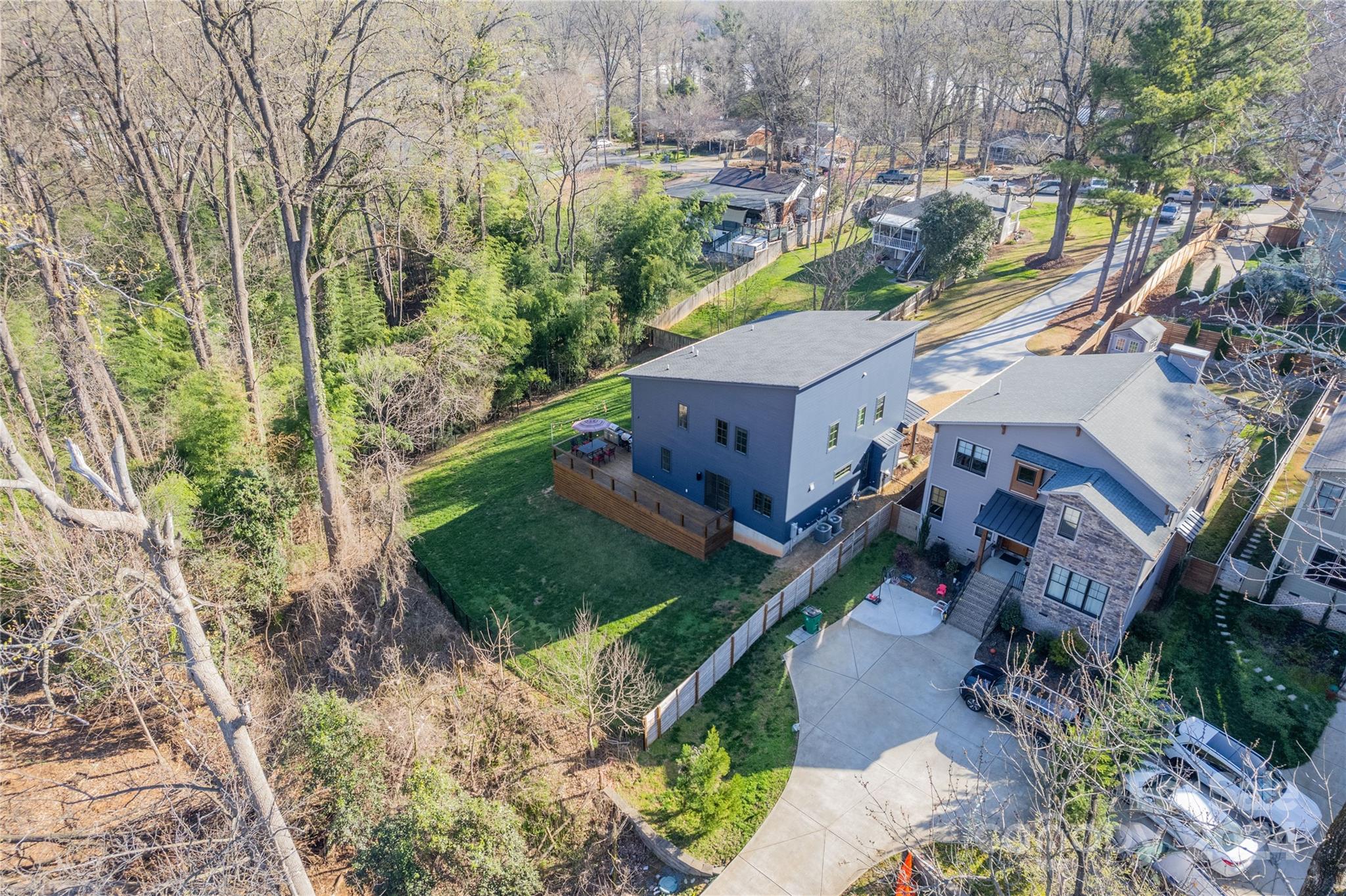 1707 Seifert Circle