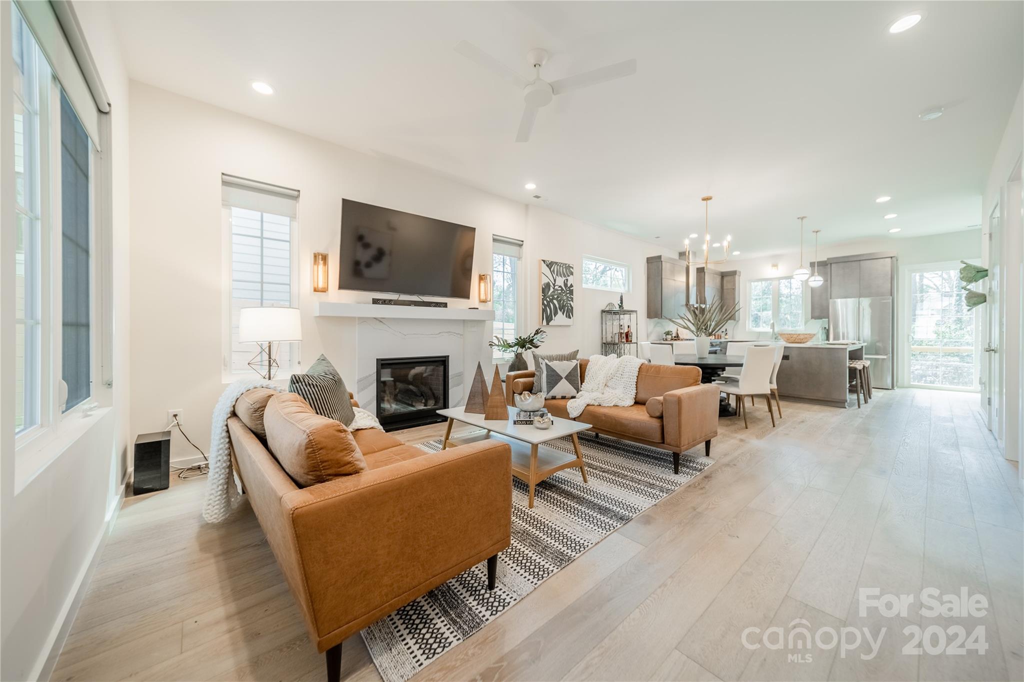 1707 Seifert Circle