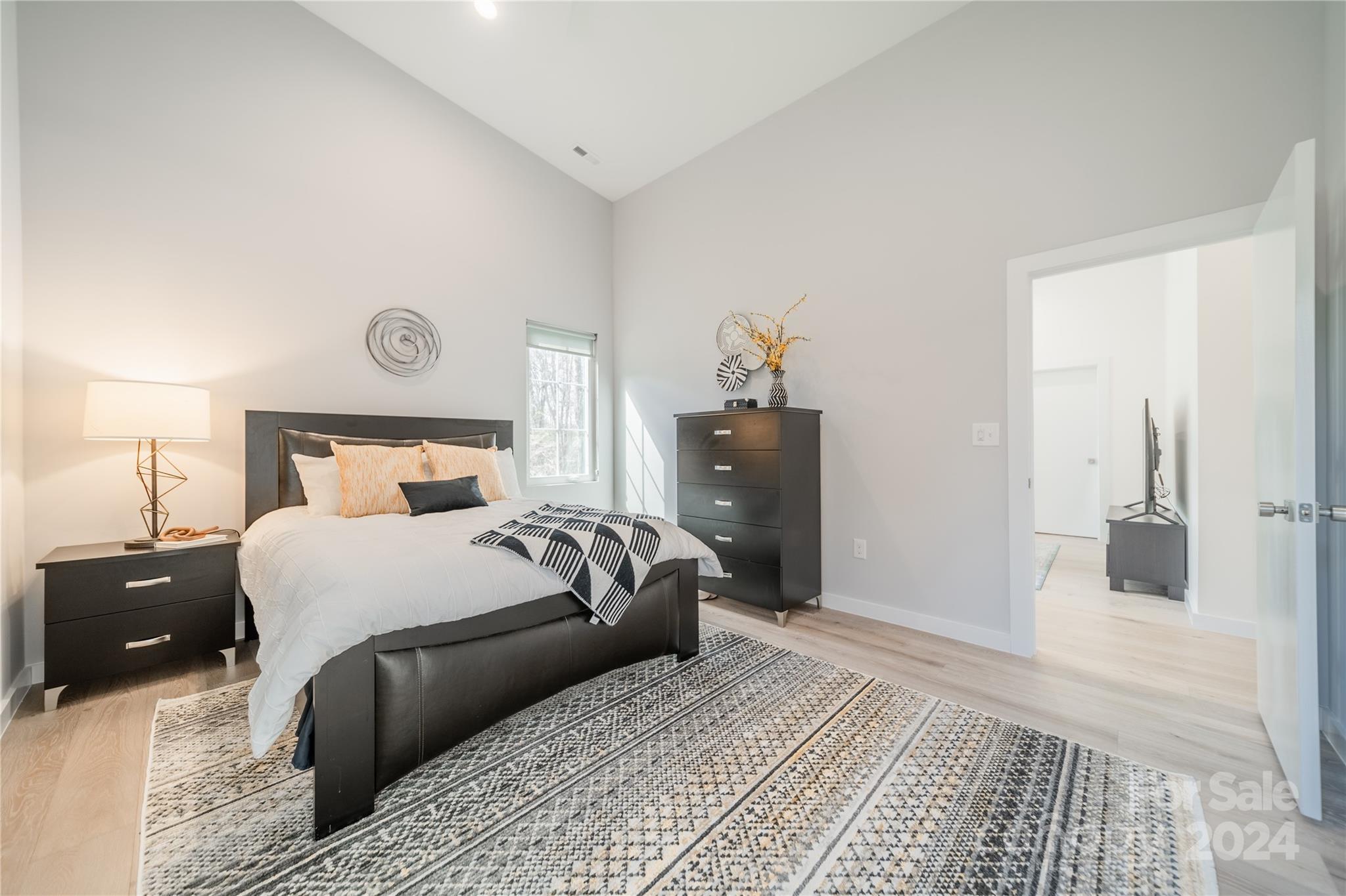 1707 Seifert Circle