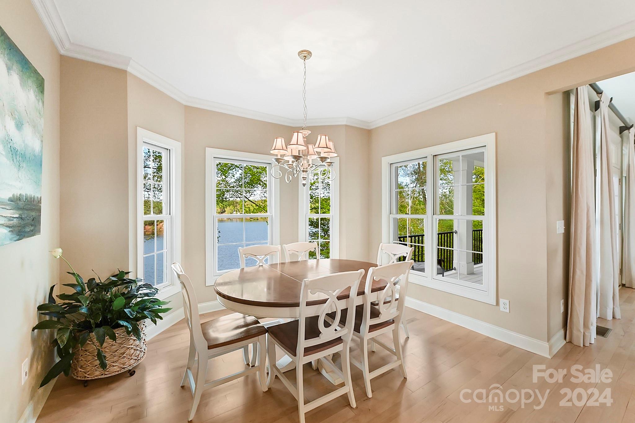 318 Windemere Isle Road
