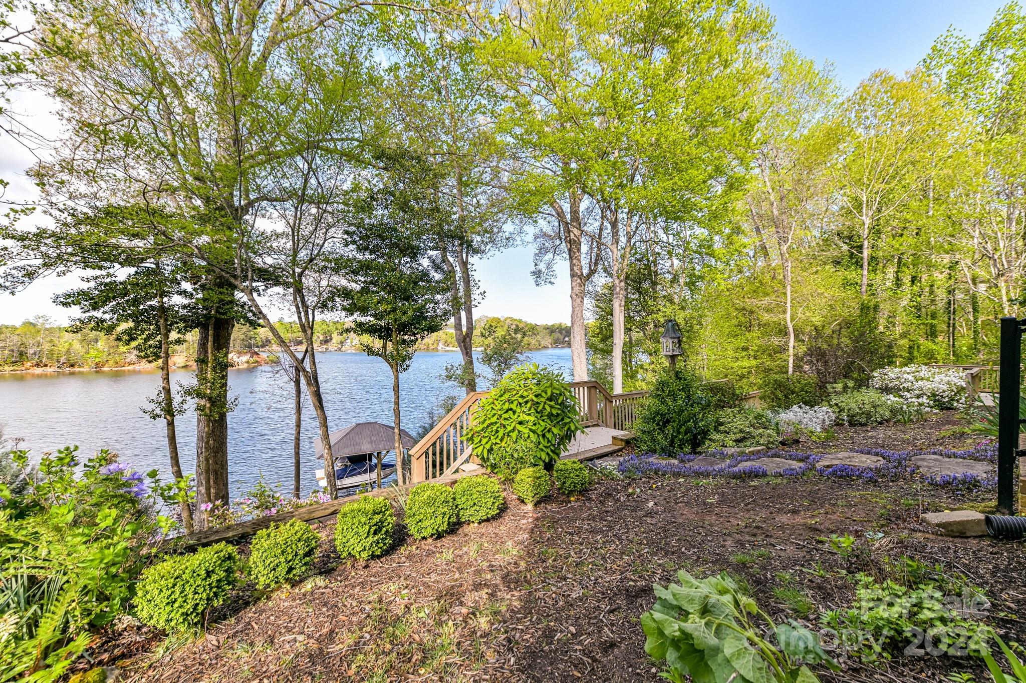 318 Windemere Isle Road