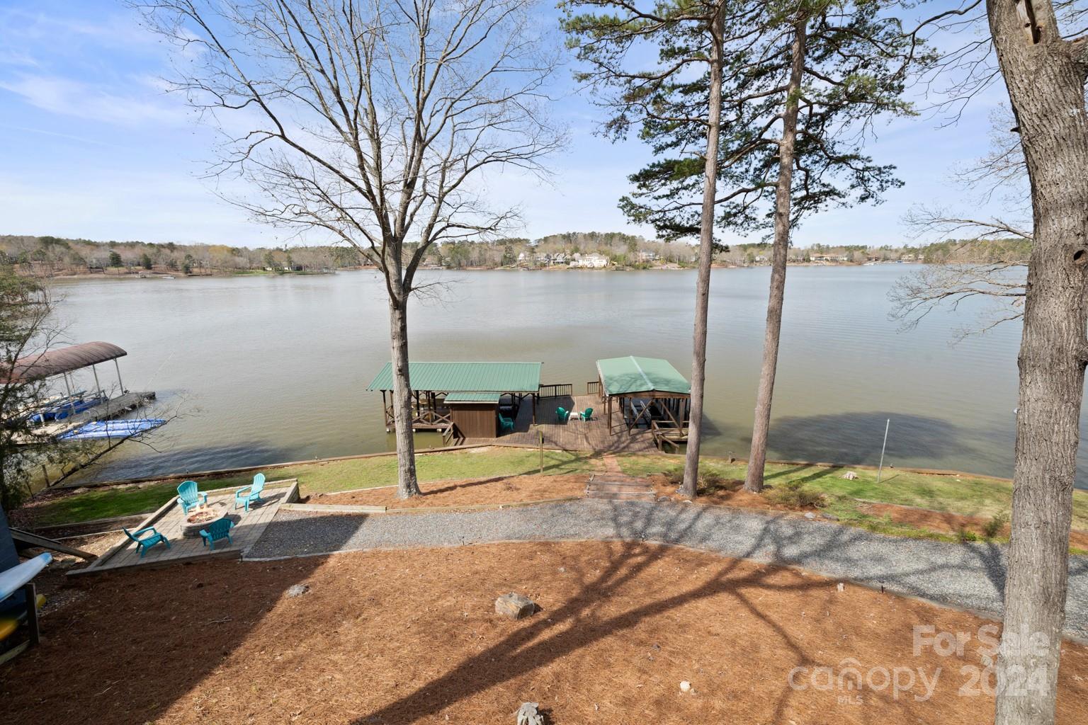 196 Shoreline Road