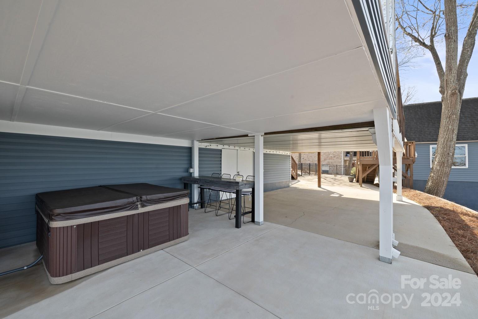 196 Shoreline Road