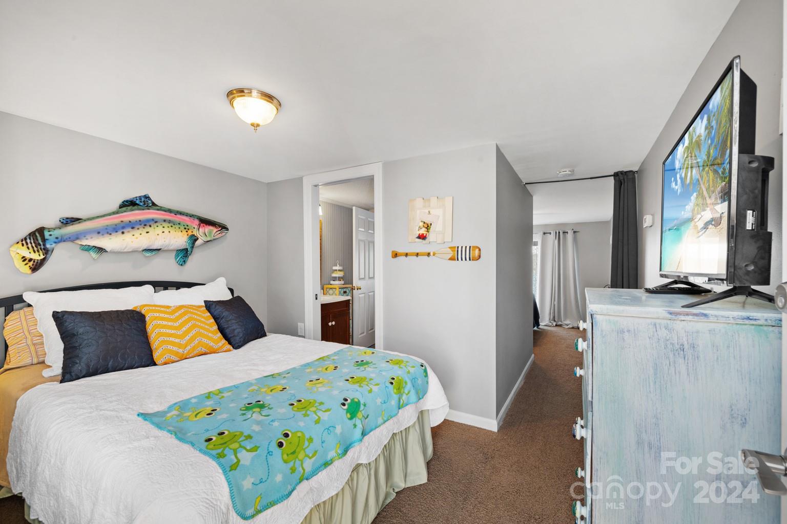 196 Shoreline Road