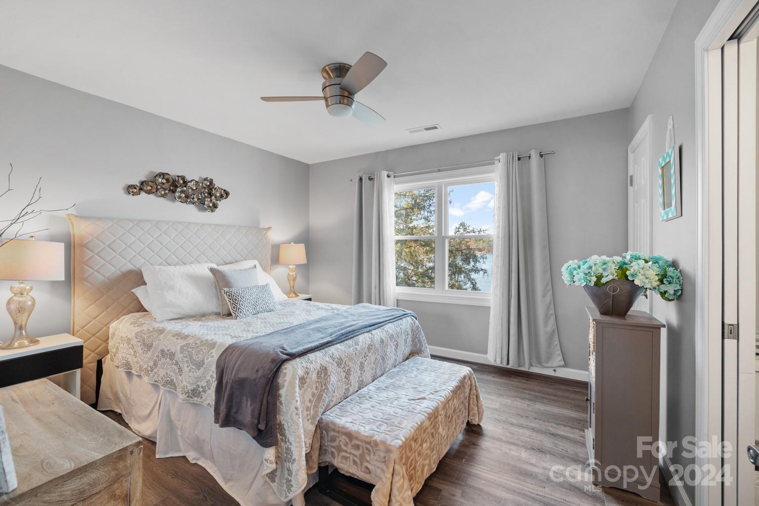196 Shoreline Road