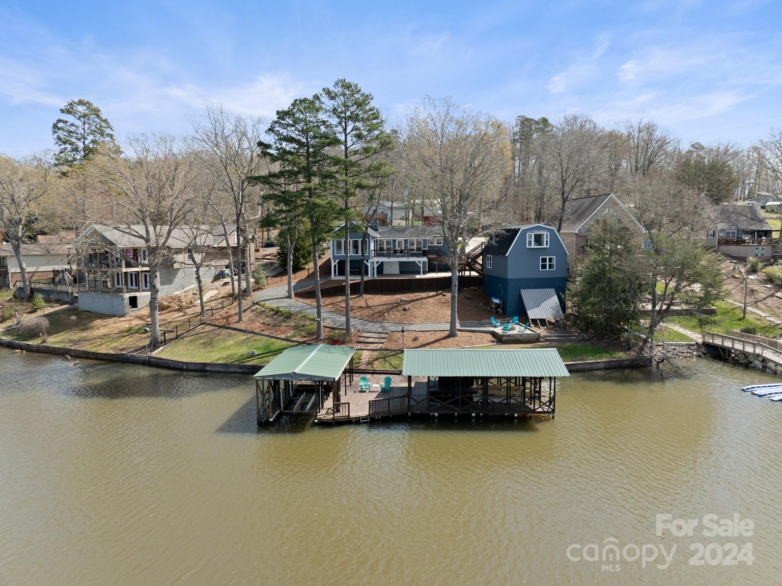 196 Shoreline Road