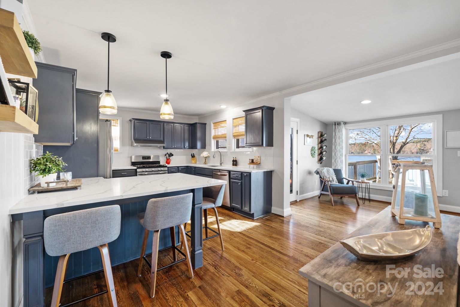 196 Shoreline Road
