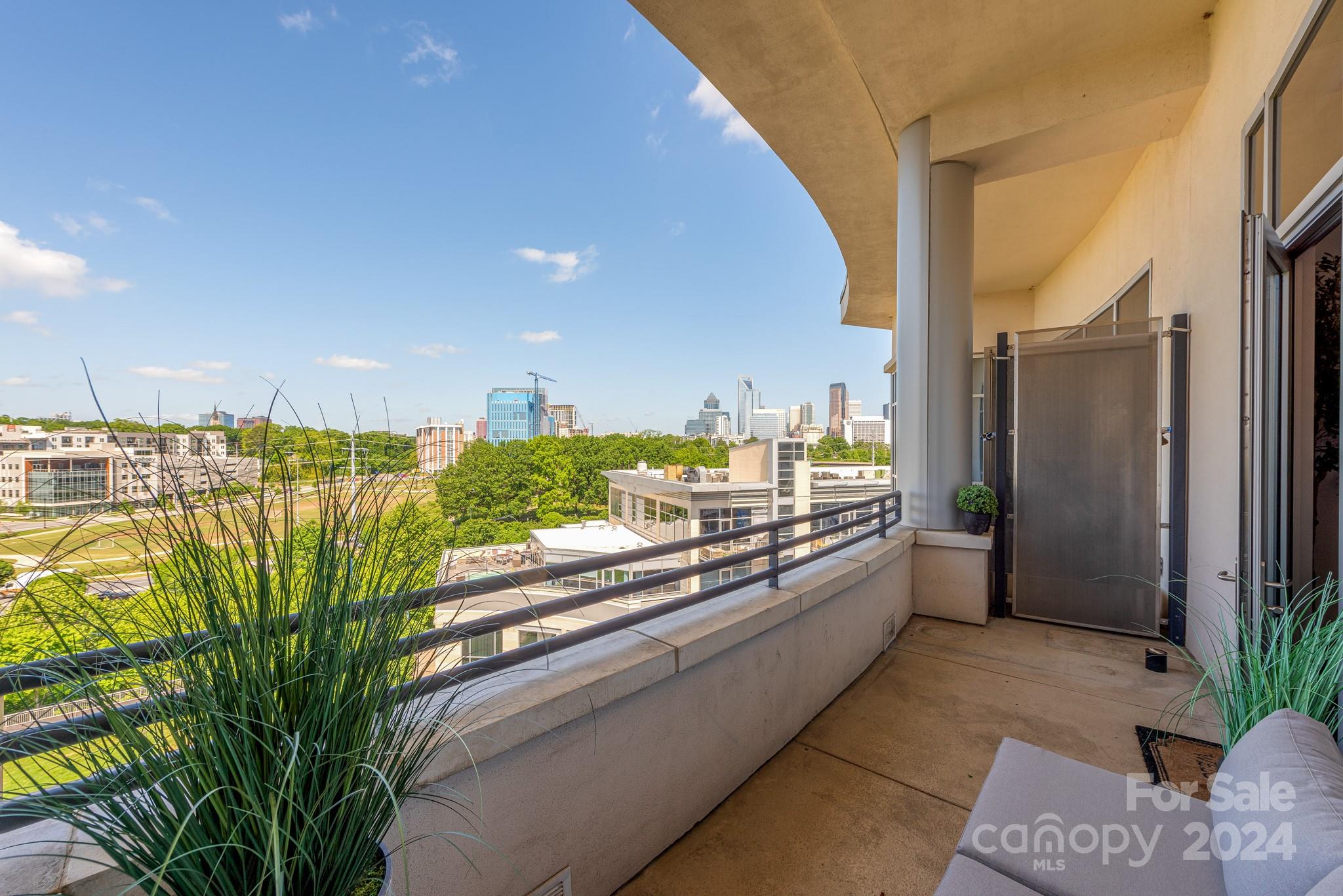 1133 Metropolitan Avenue