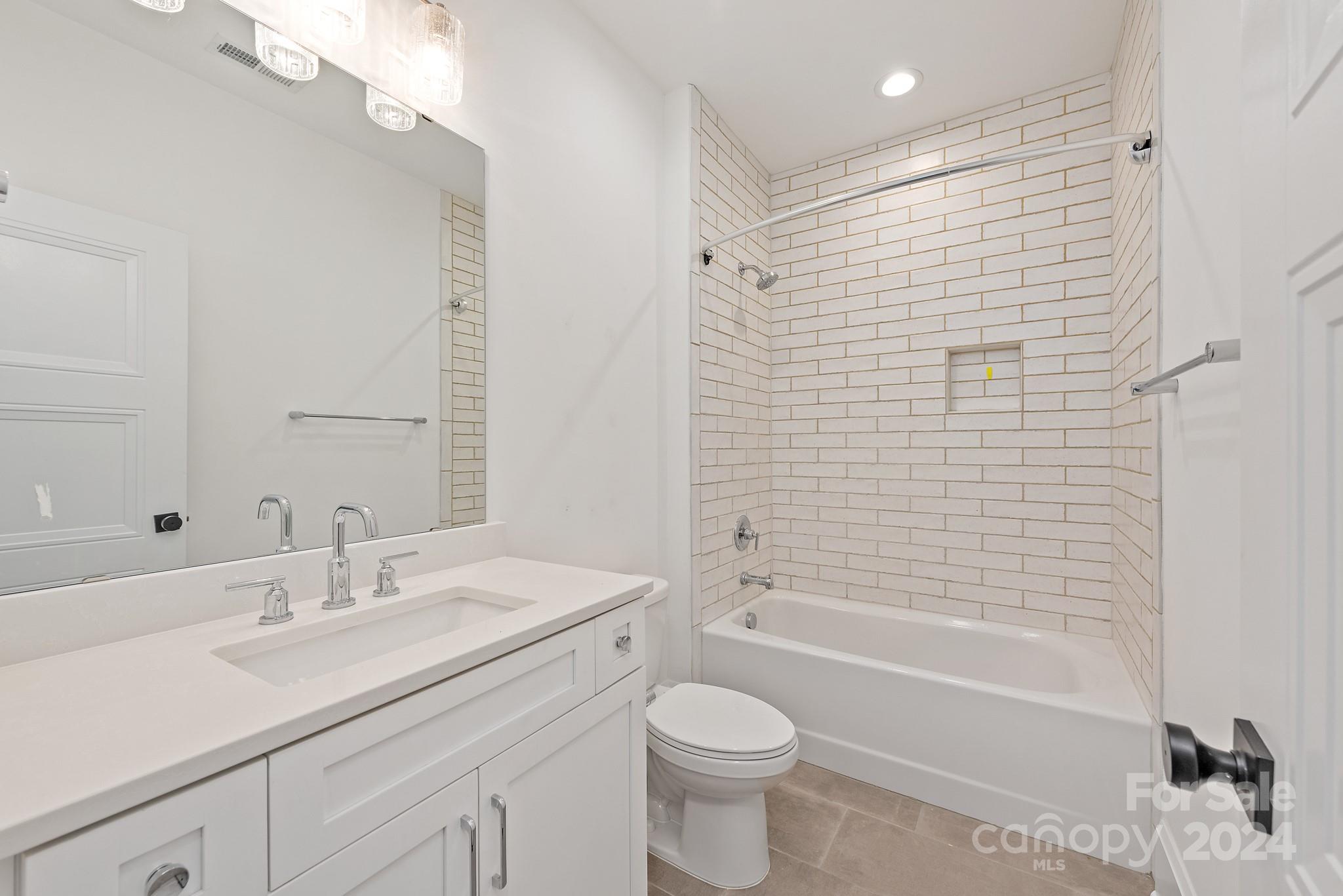 3926 Barclay Downs Drive