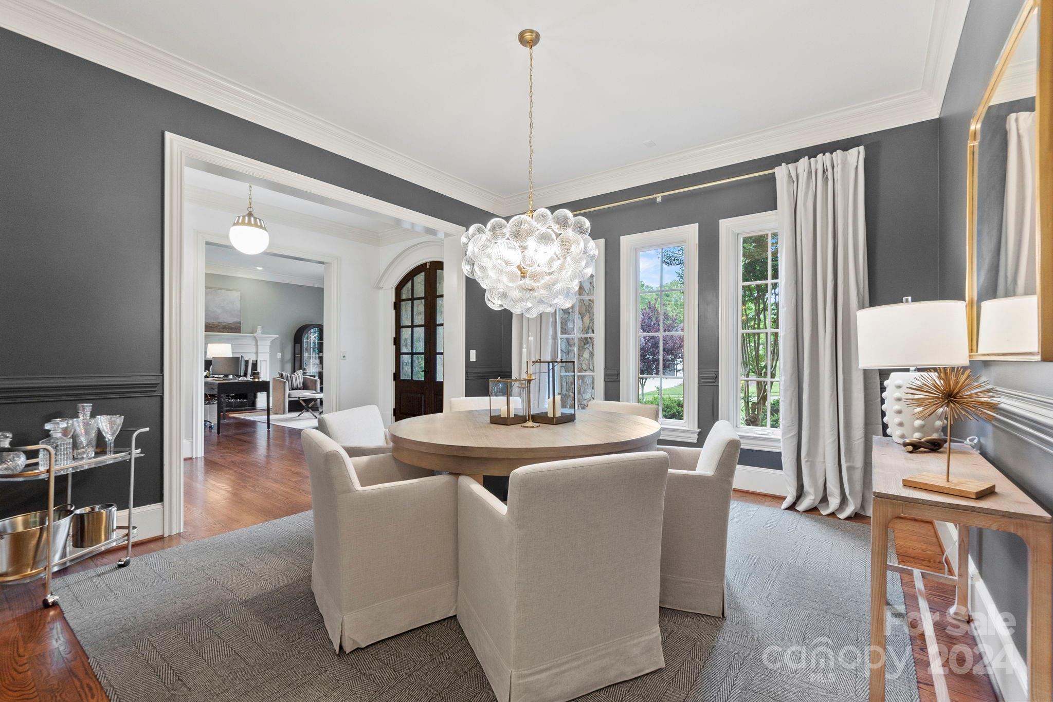 2211 Garden View Lane