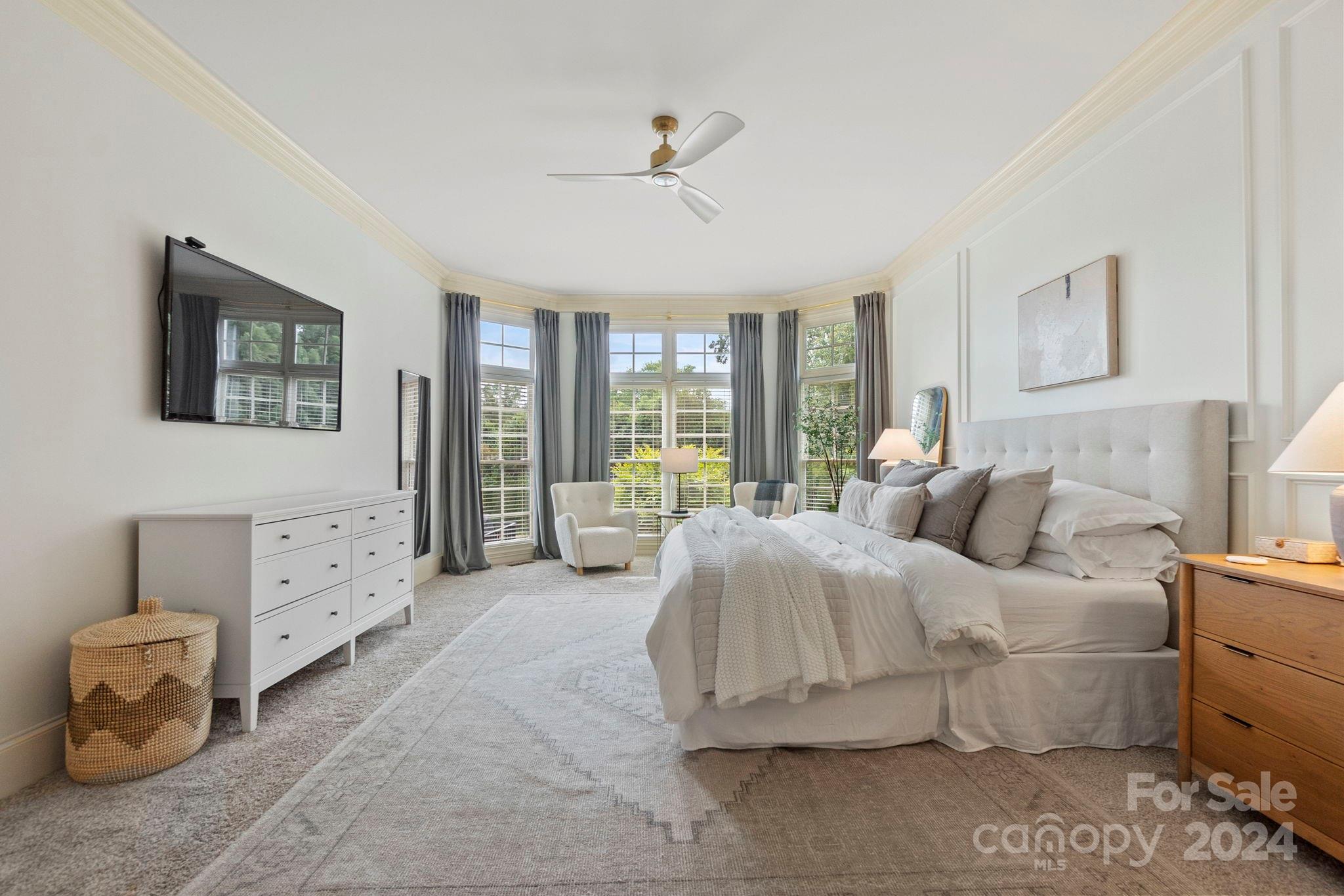 2211 Garden View Lane