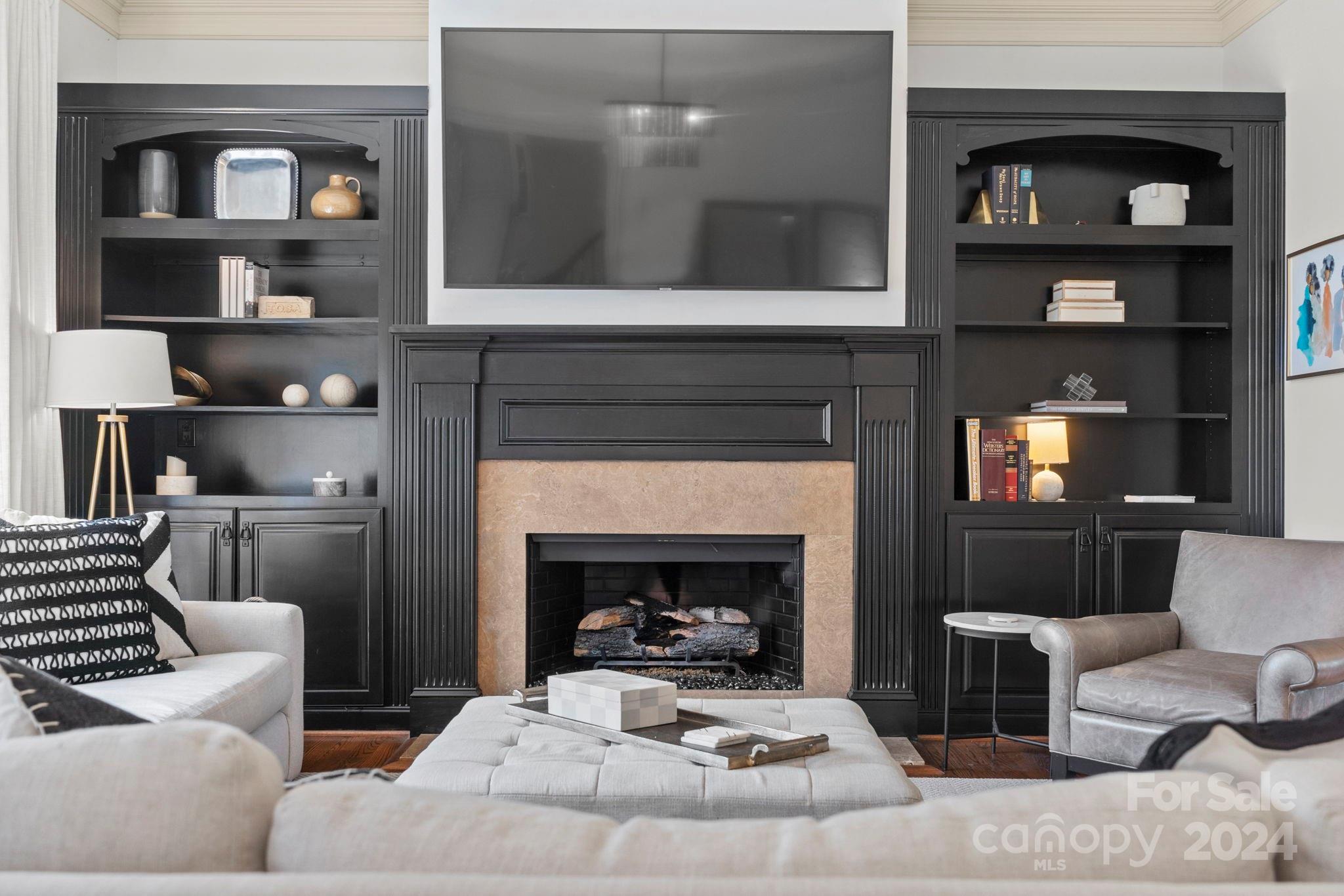 2211 Garden View Lane