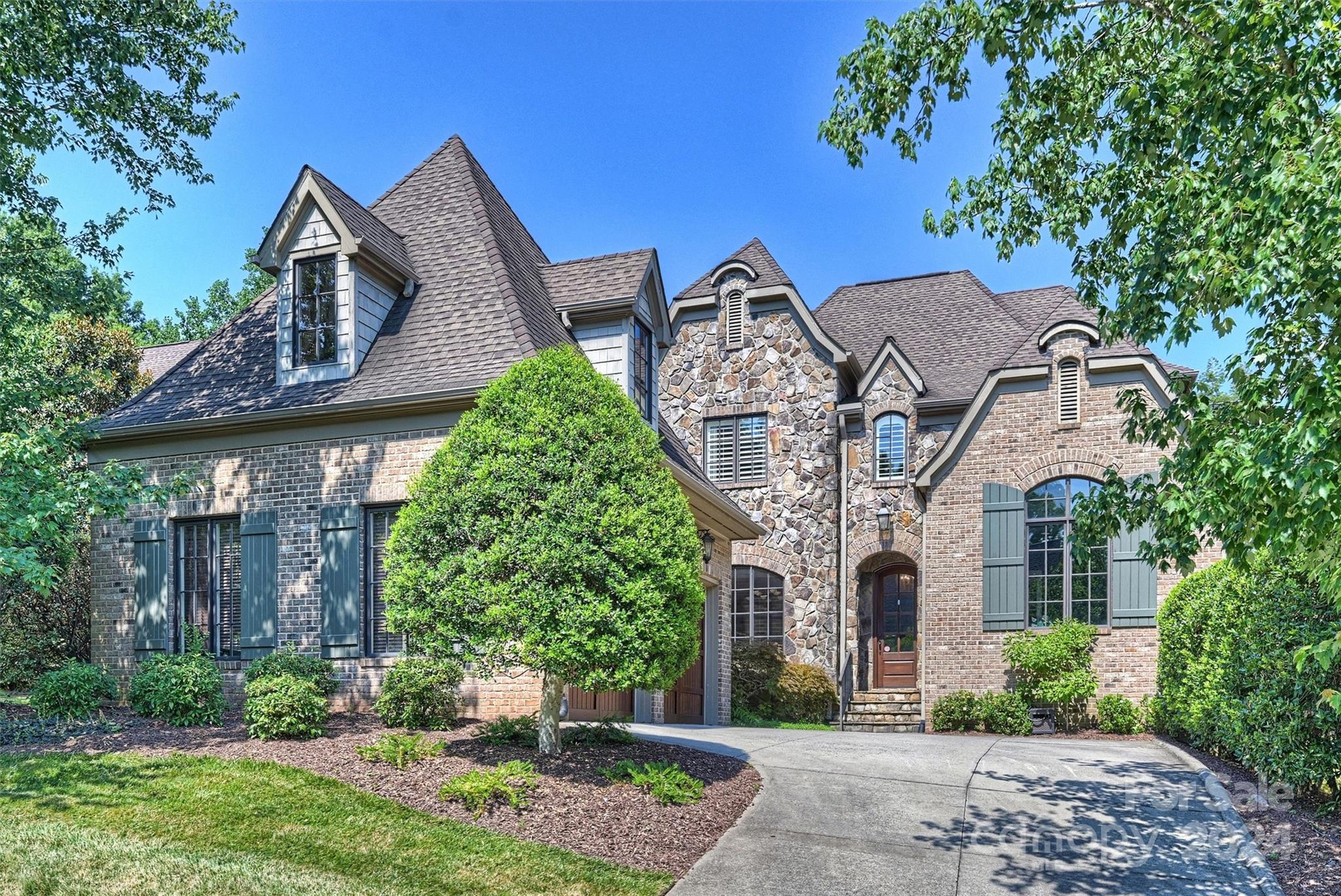 706 Sainte Rose Lane