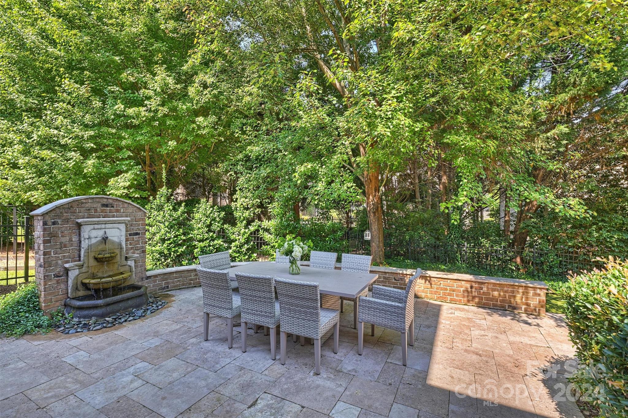 706 Sainte Rose Lane