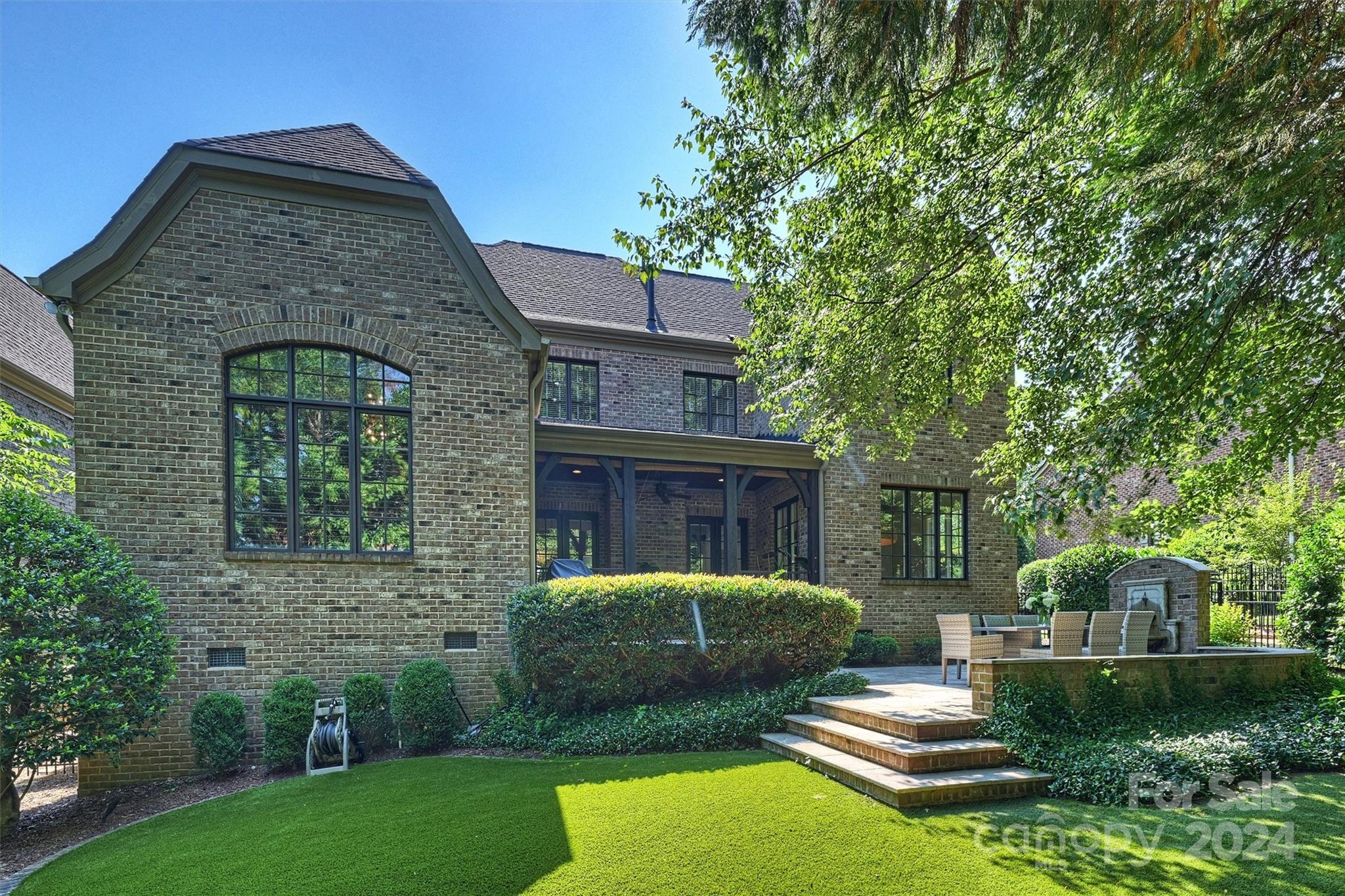 706 Sainte Rose Lane