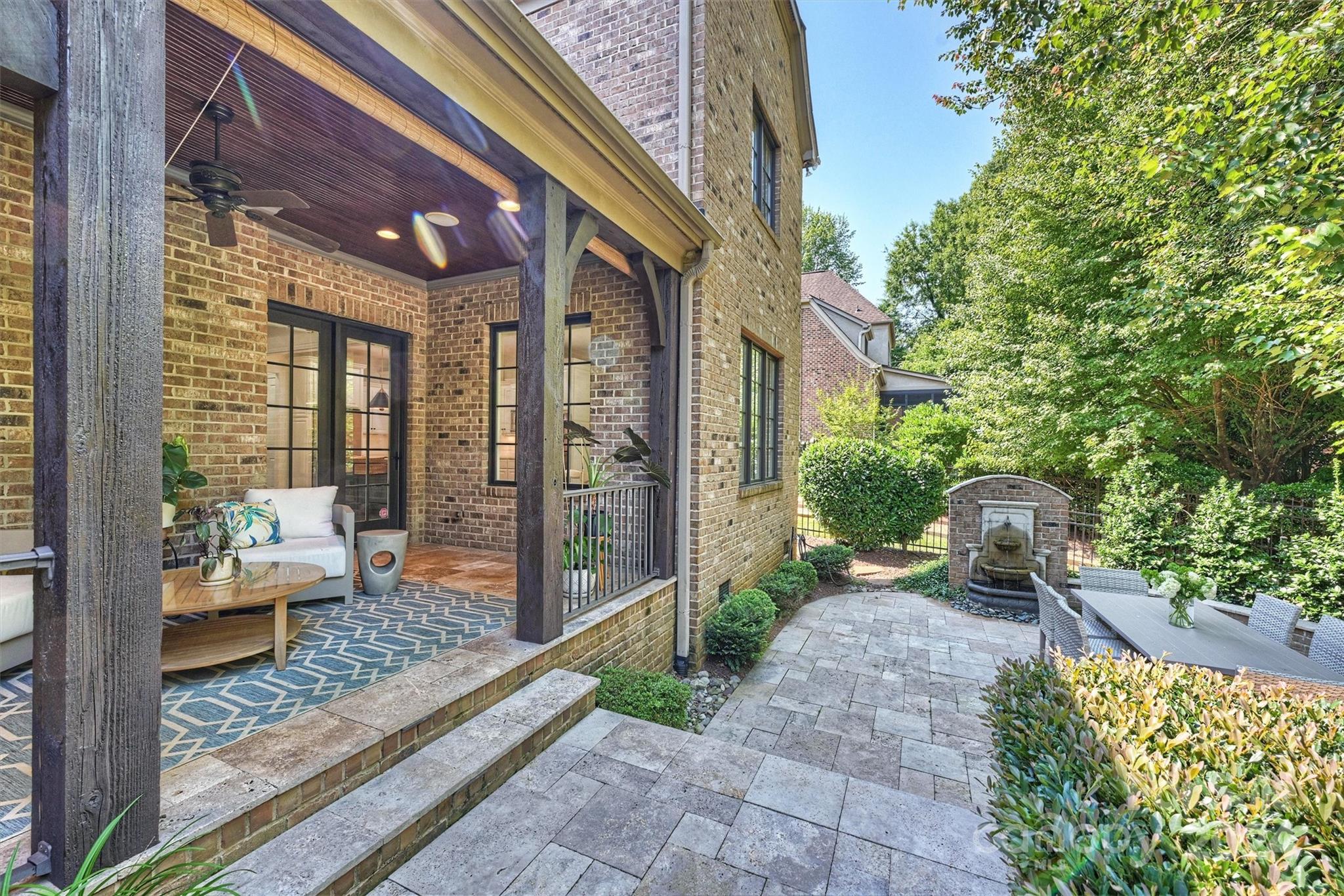 706 Sainte Rose Lane