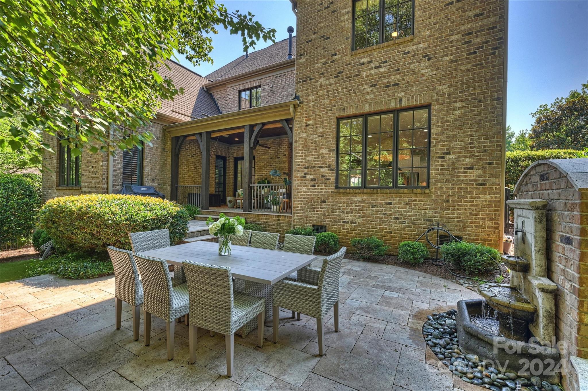 706 Sainte Rose Lane