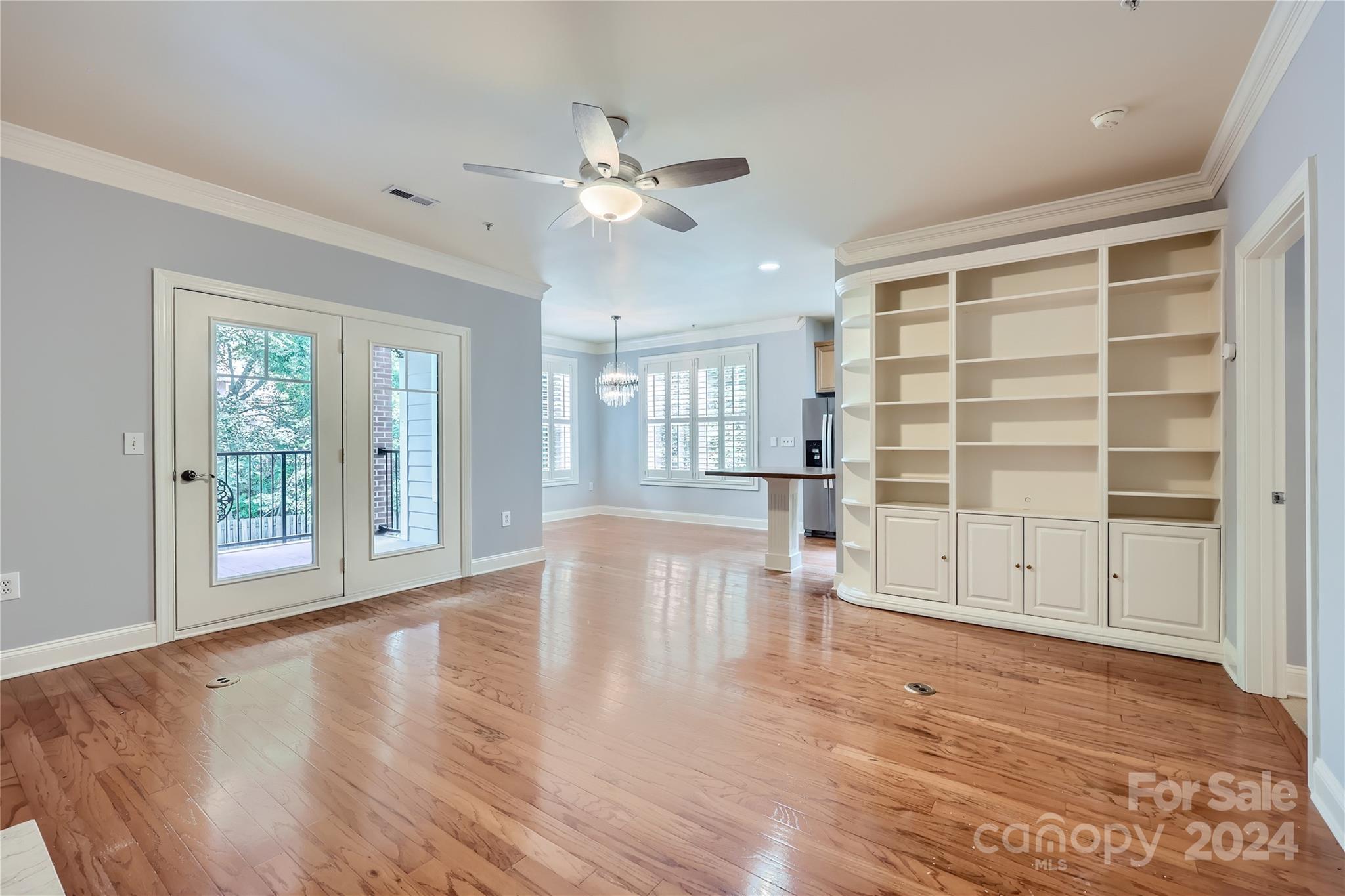 739 Magnolia Avenue