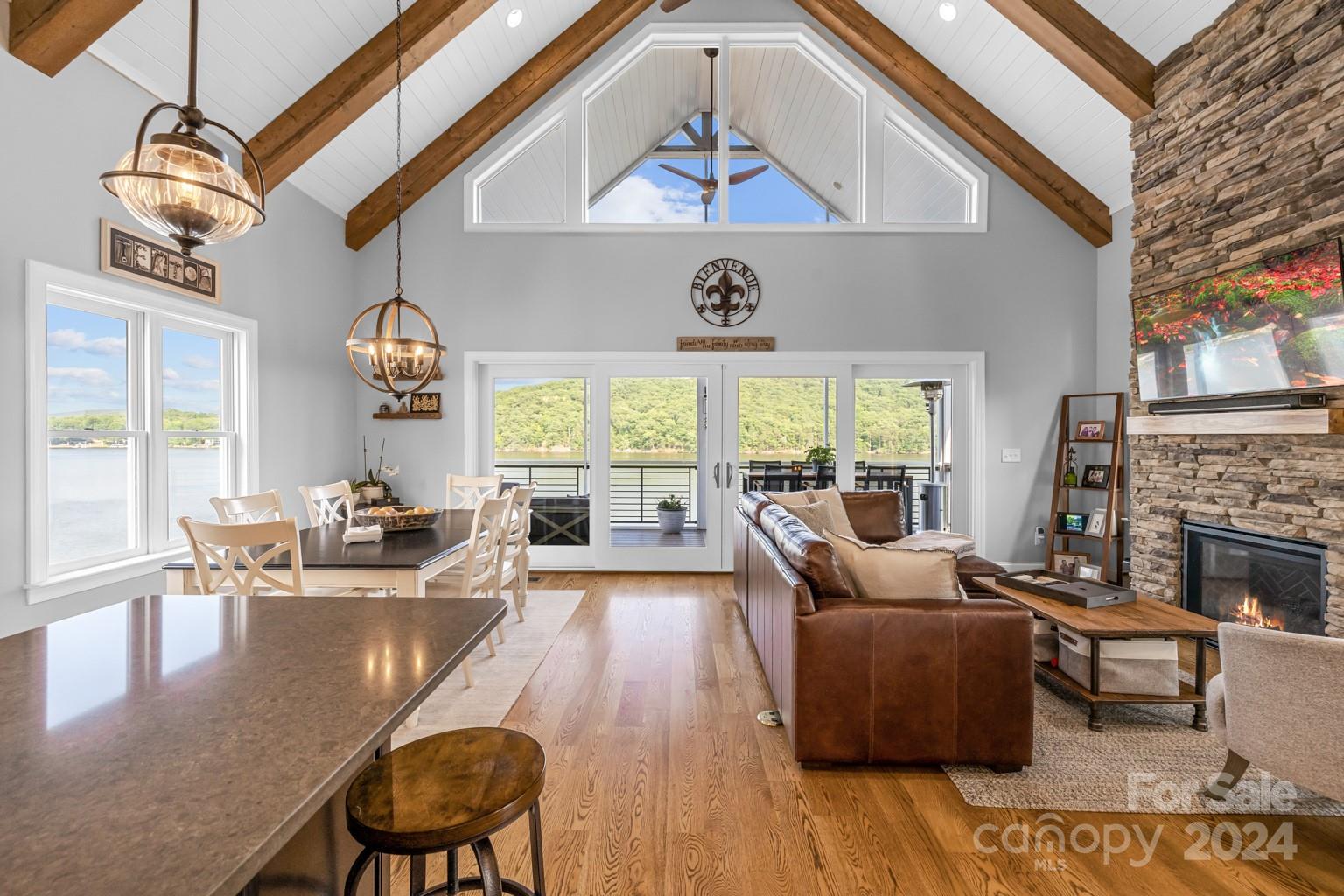 500 Shoreline Road Unit: 125