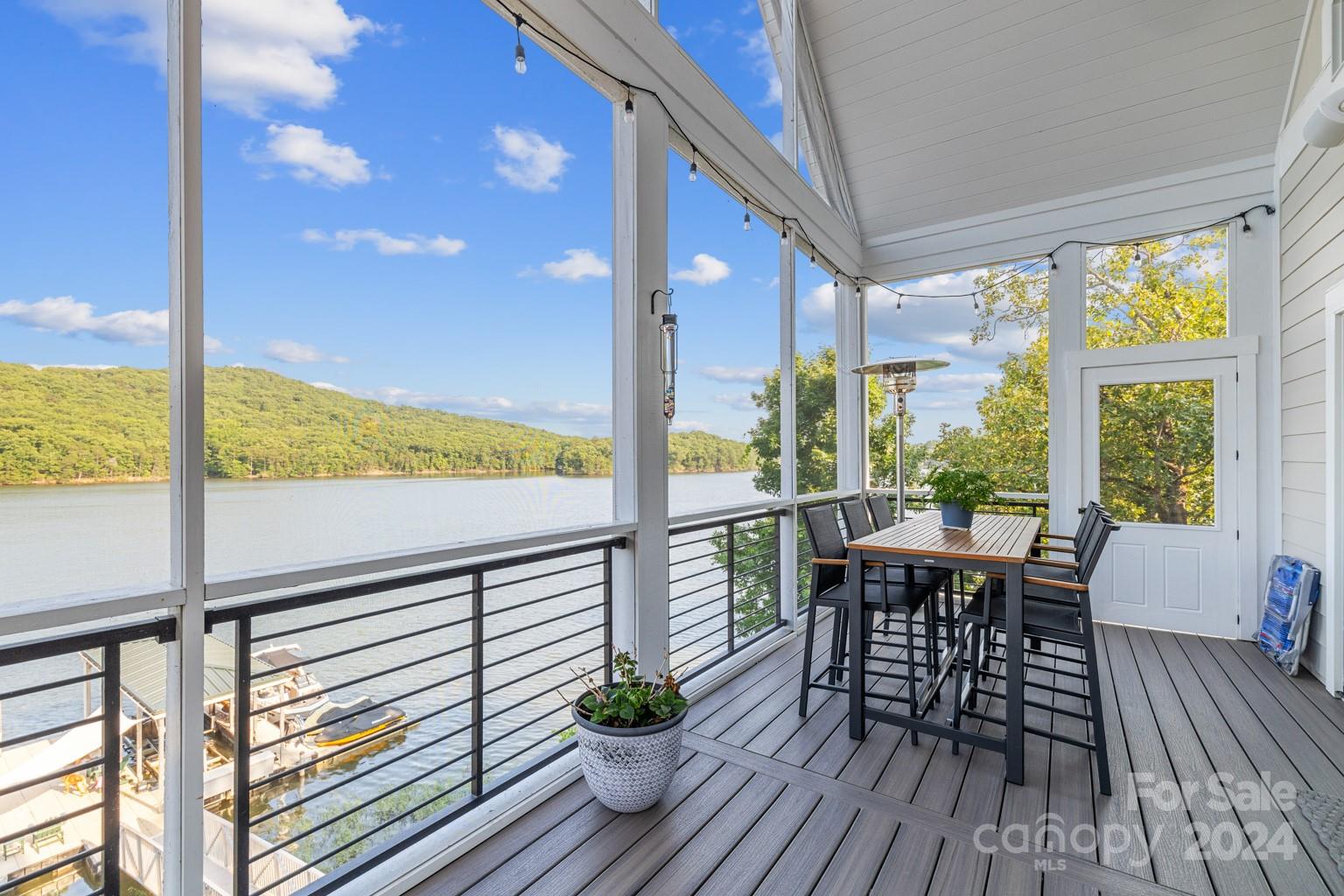 500 Shoreline Road Unit: 125