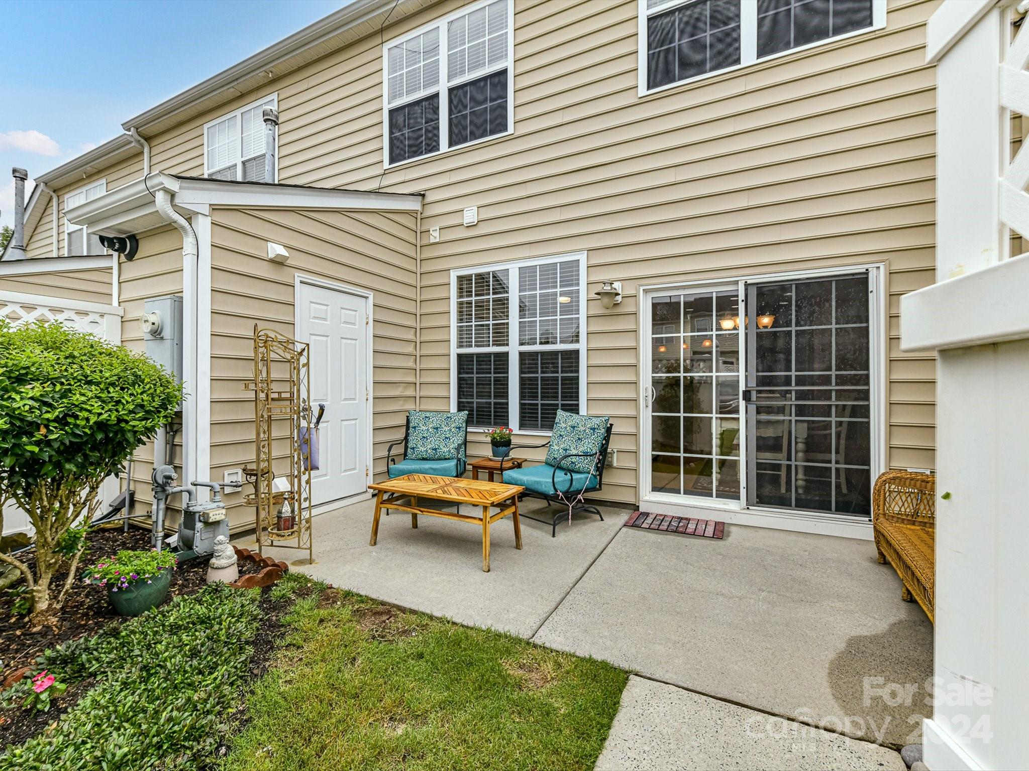 8008 Willow Branch Drive